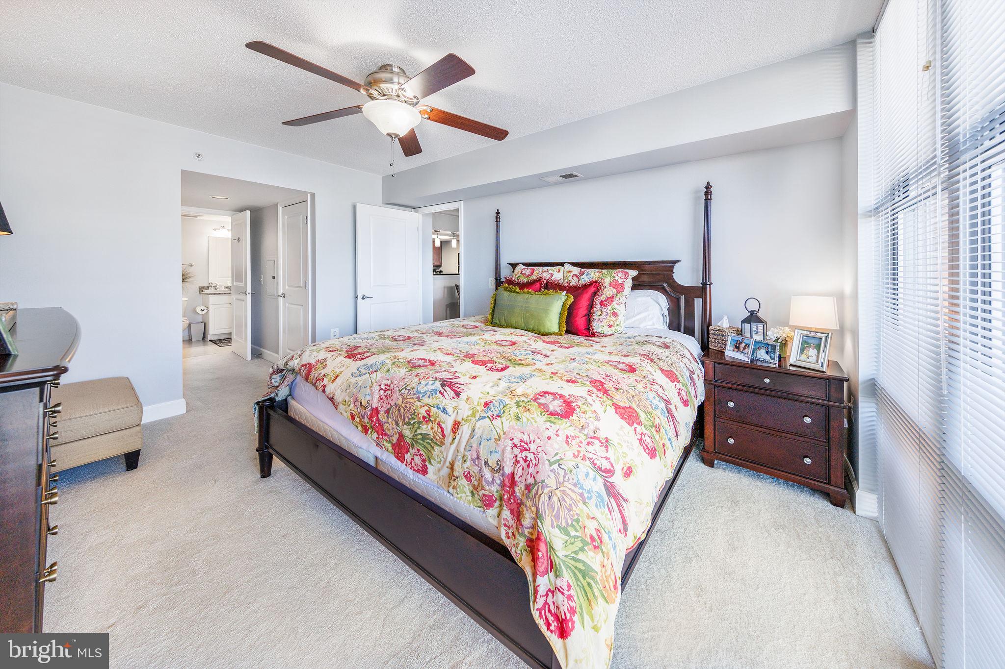 CARLTON HOUSE - Residential