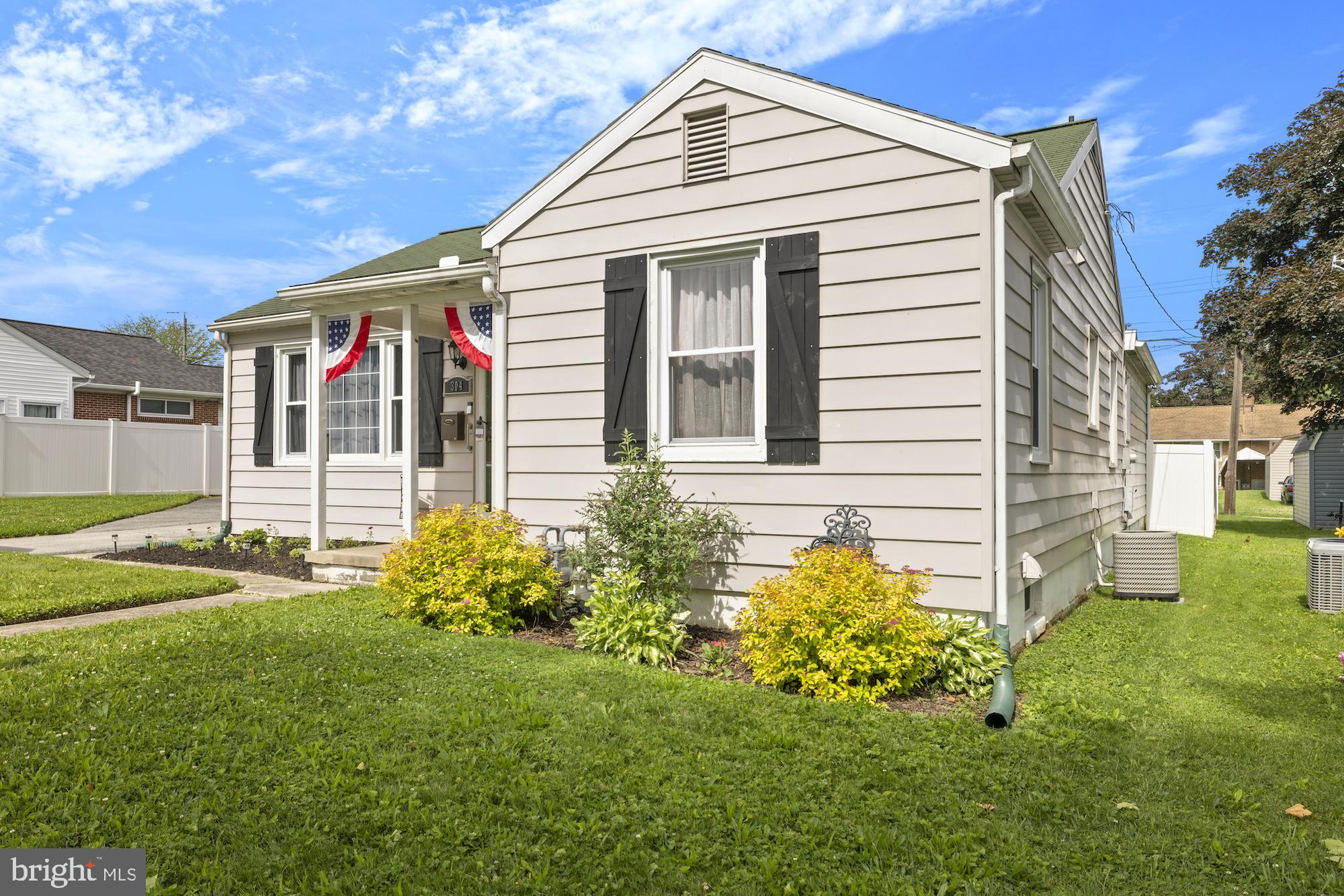 304 MOUL