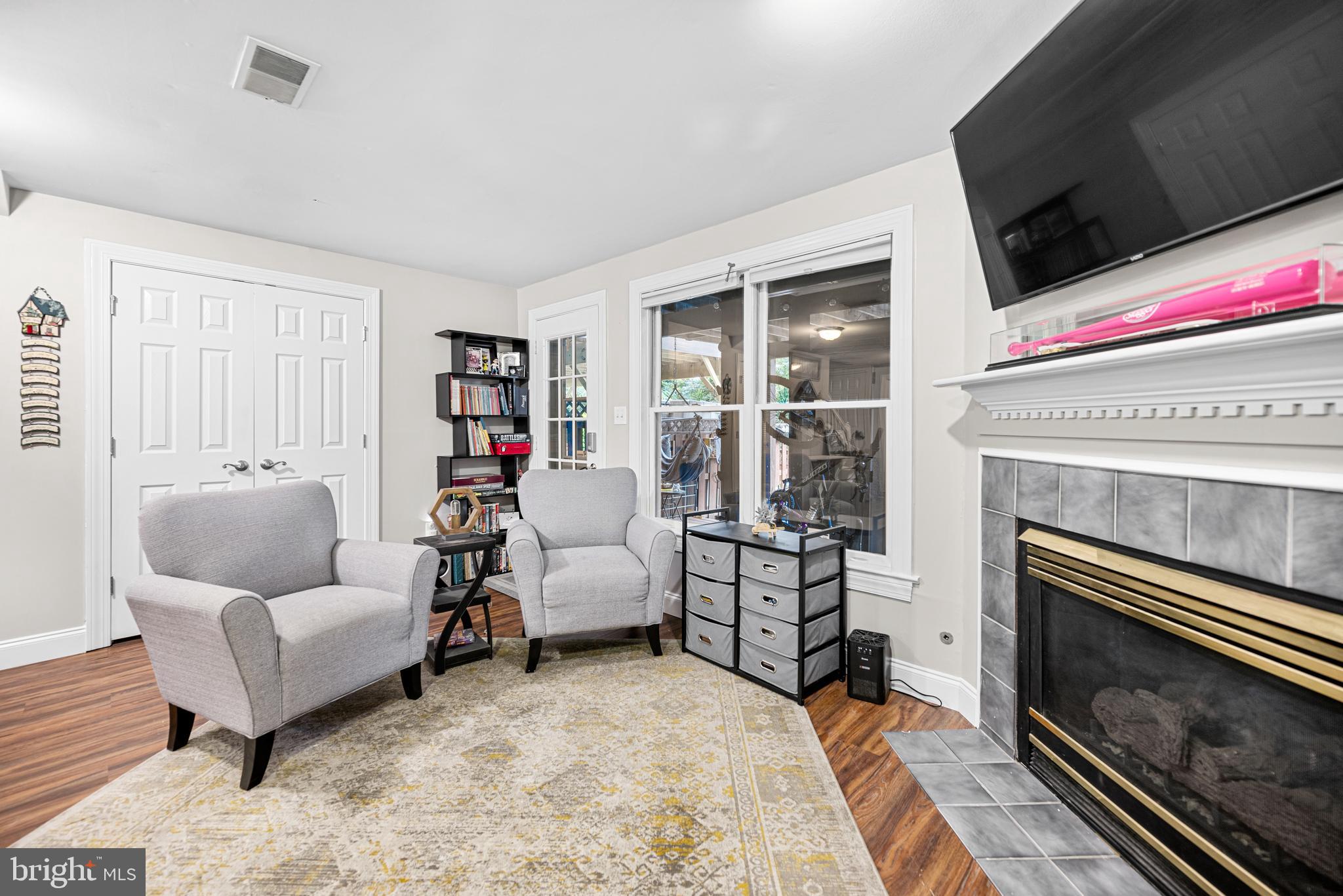 HUNTLEY MEADOWS - Residential