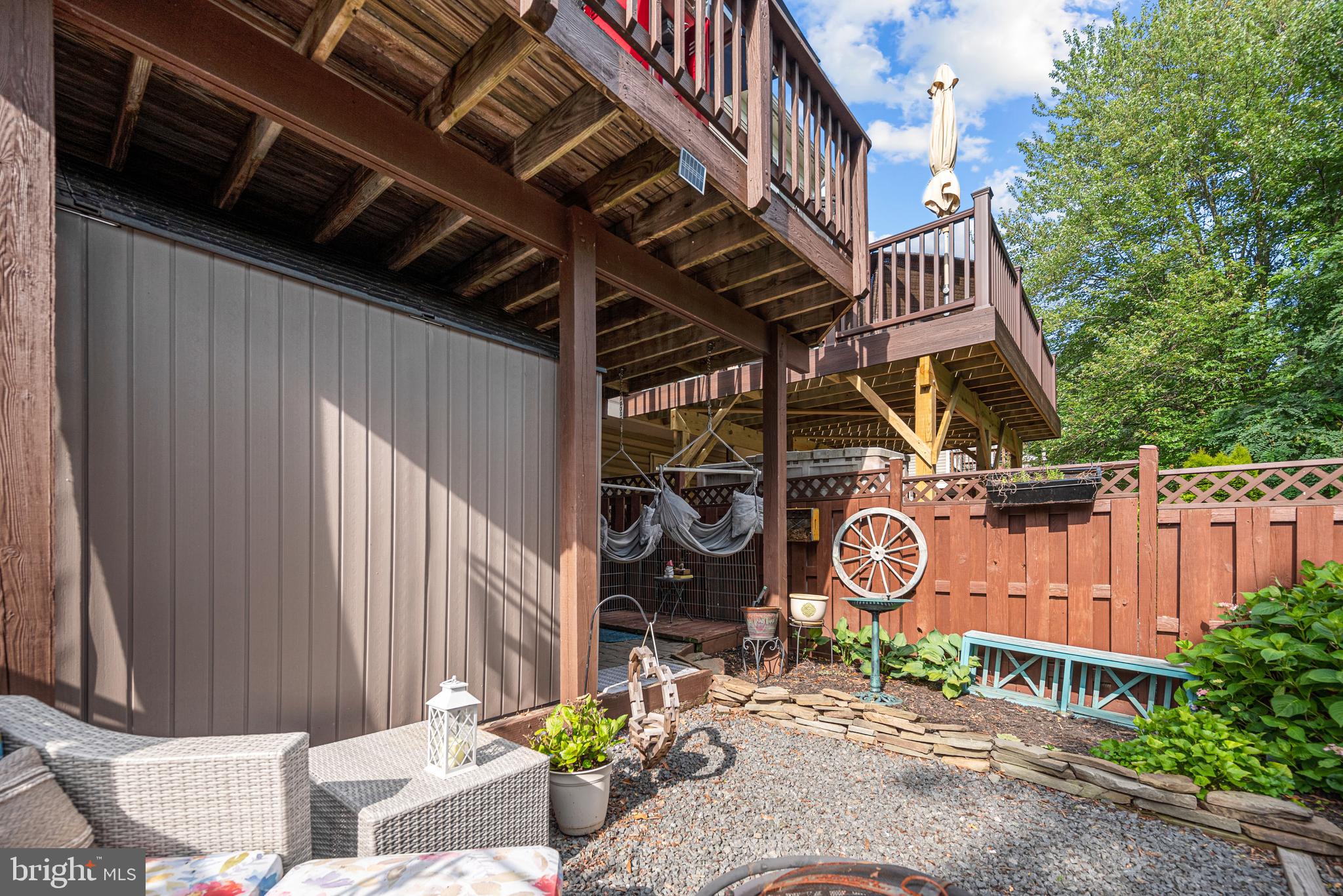 HUNTLEY MEADOWS - Residential