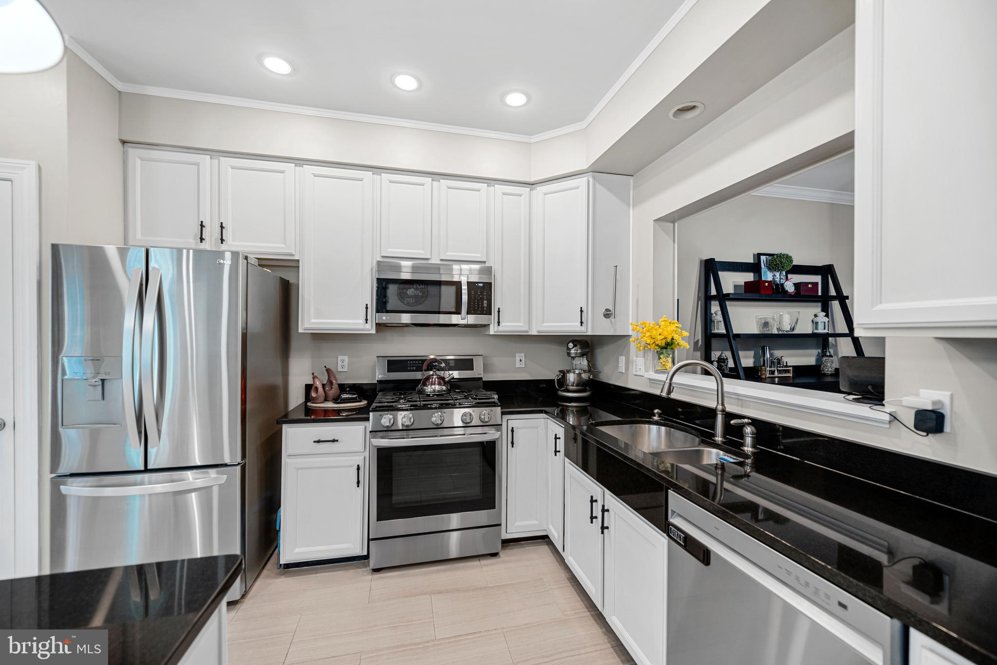 HUNTLEY MEADOWS - Residential