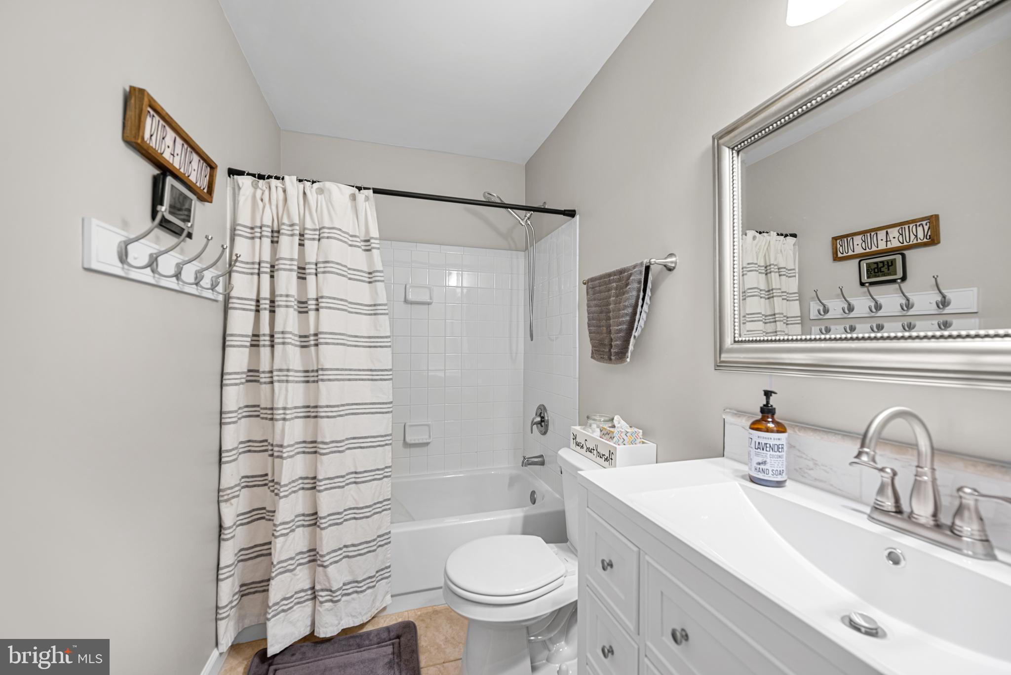 HUNTLEY MEADOWS - Residential