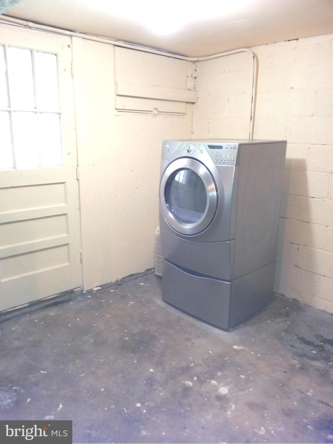 ALLENDALE - Residential Lease