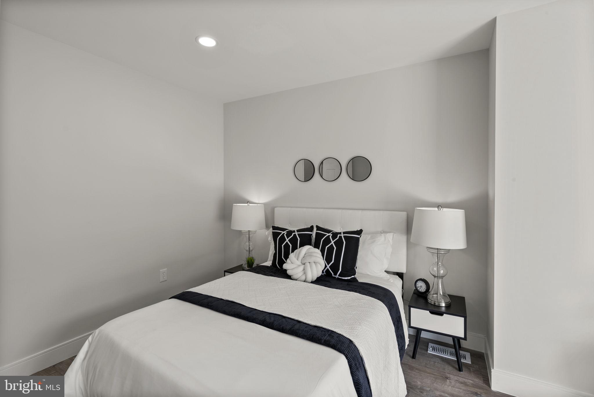 MCELDERRY PARK - Residential Lease