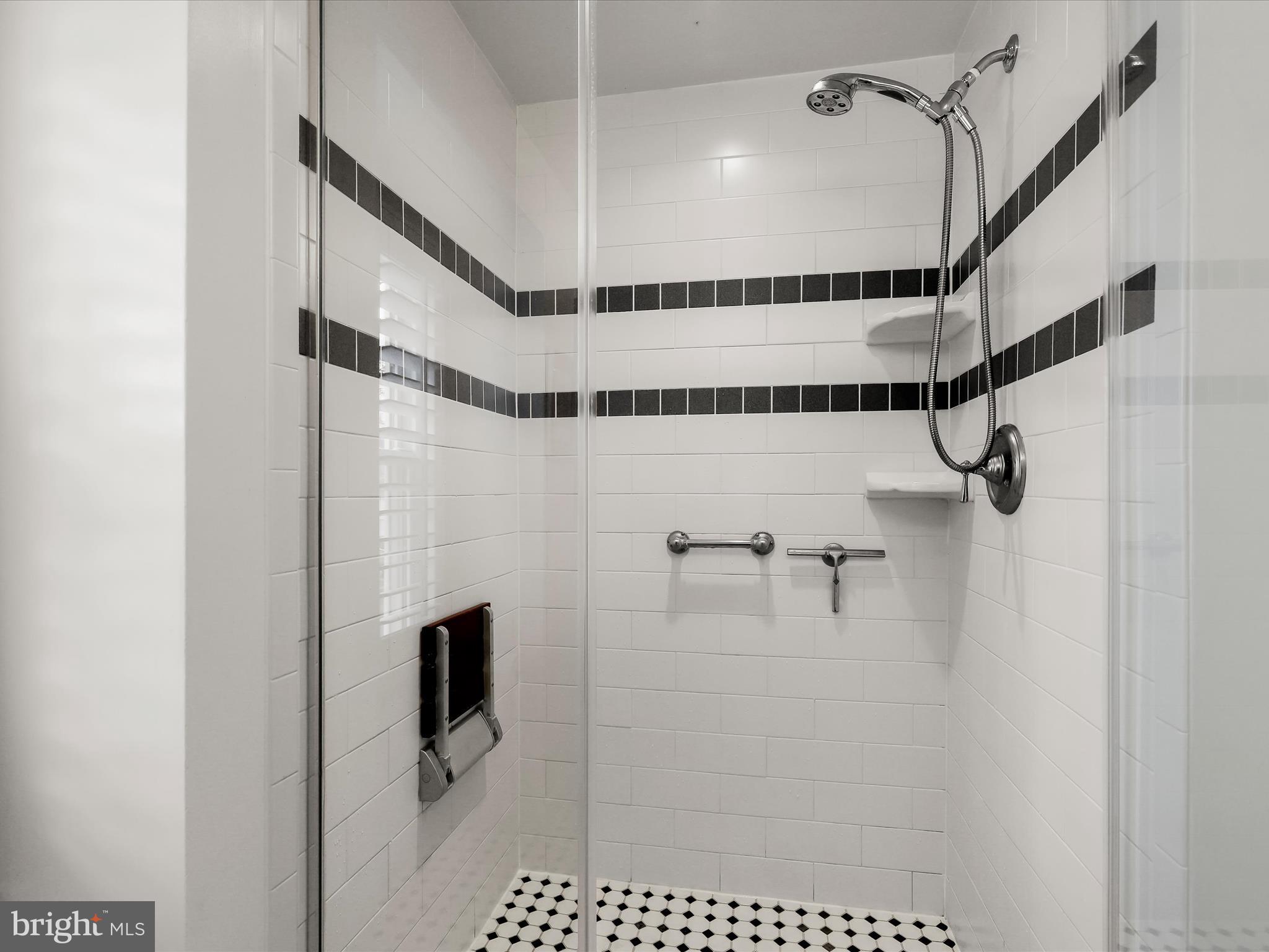 KINGS CONTRIVANCE - Residential