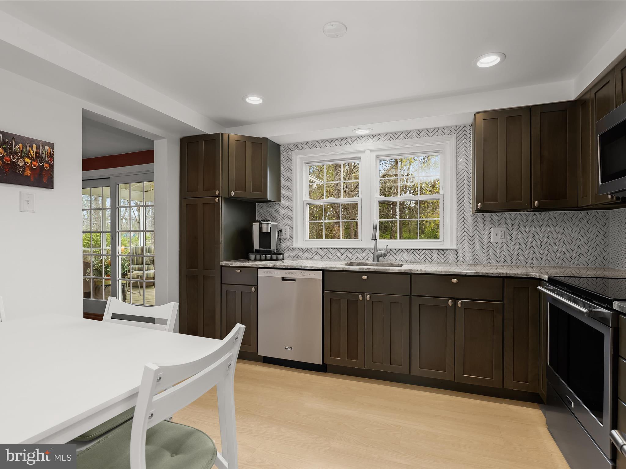 KINGS CONTRIVANCE - Residential