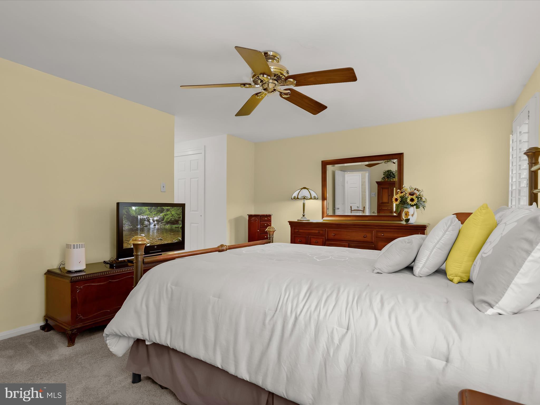 KINGS CONTRIVANCE - Residential