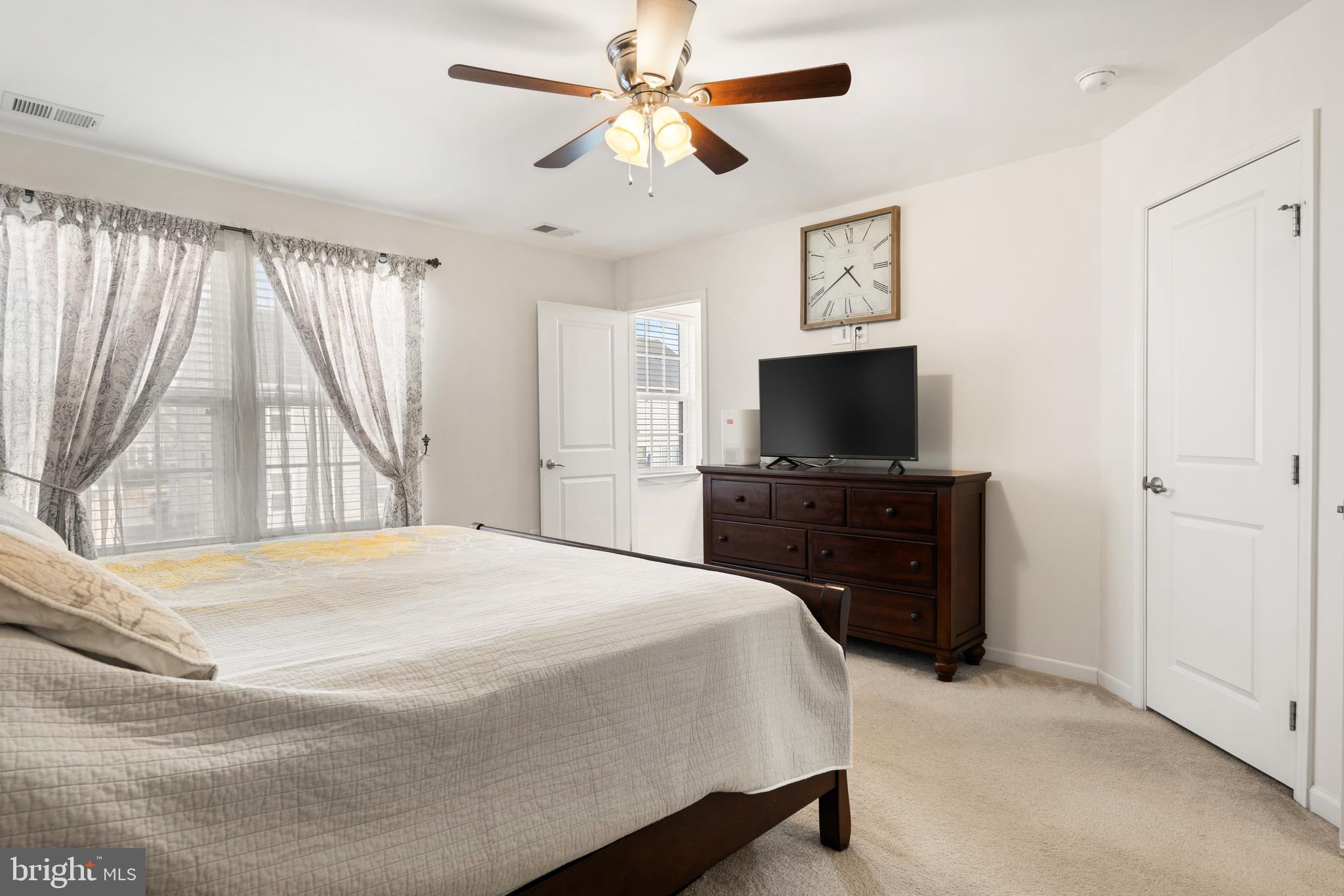 POTOMAC STATION - Residential