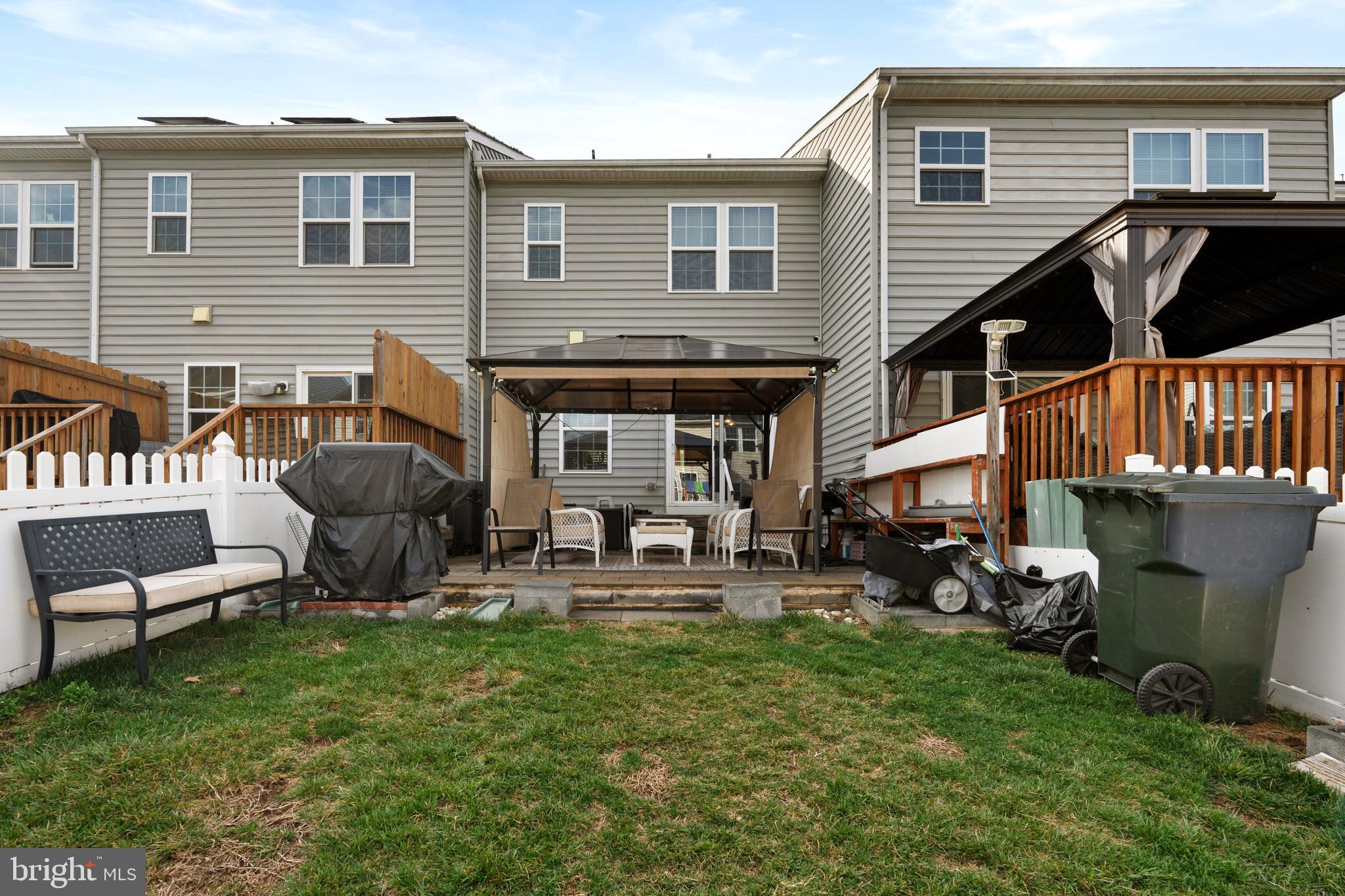 POTOMAC STATION - Residential