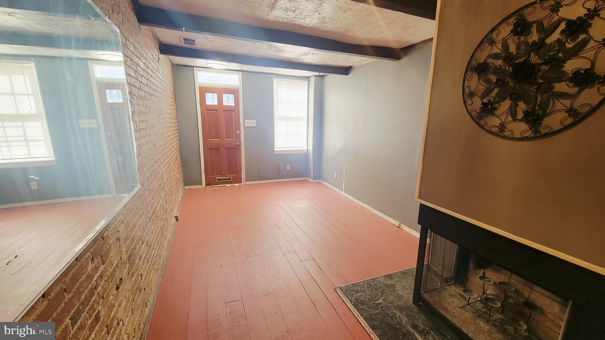 SETON HILL - Residential