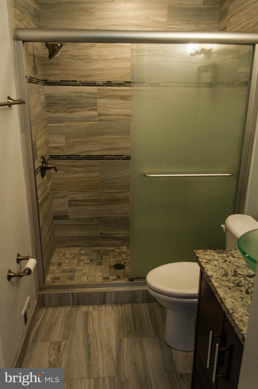 CONCORD MEWS - Residential Lease