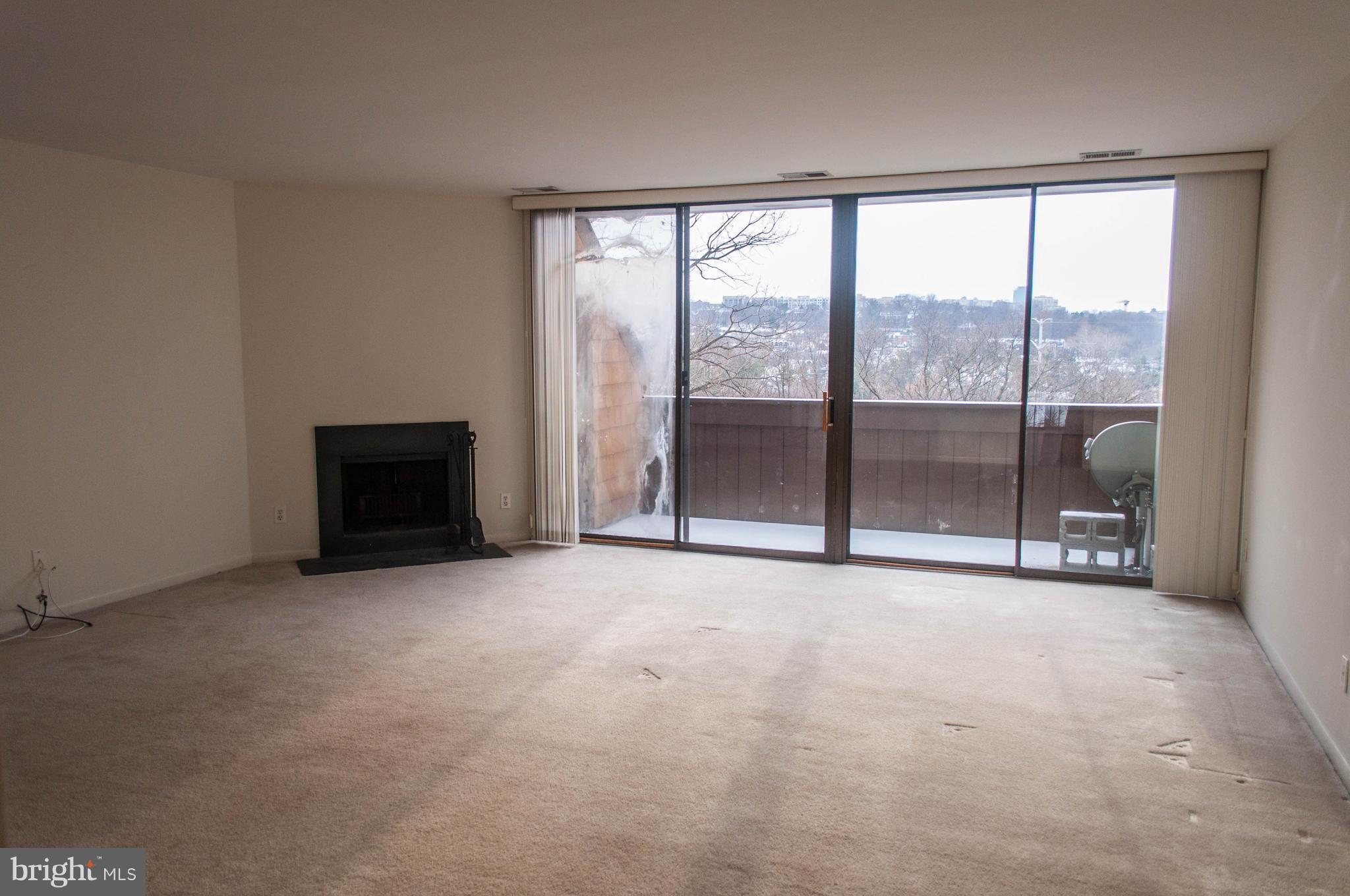 CONCORD MEWS - Residential Lease