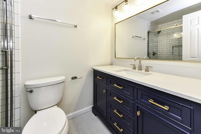 TORPEDO FACTORY - Residential Lease