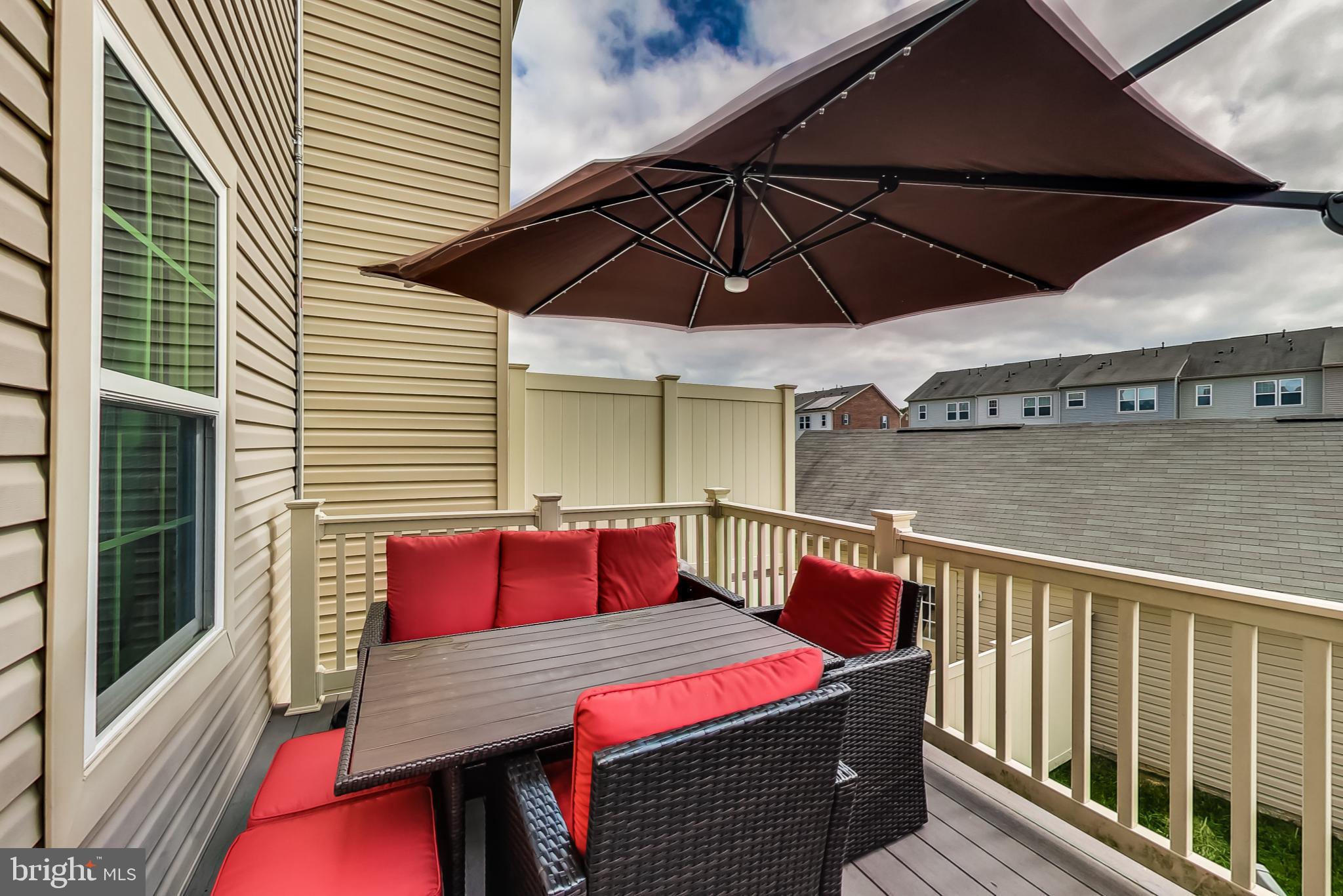 FIELDSIDE AT ST CHARLES - Residential