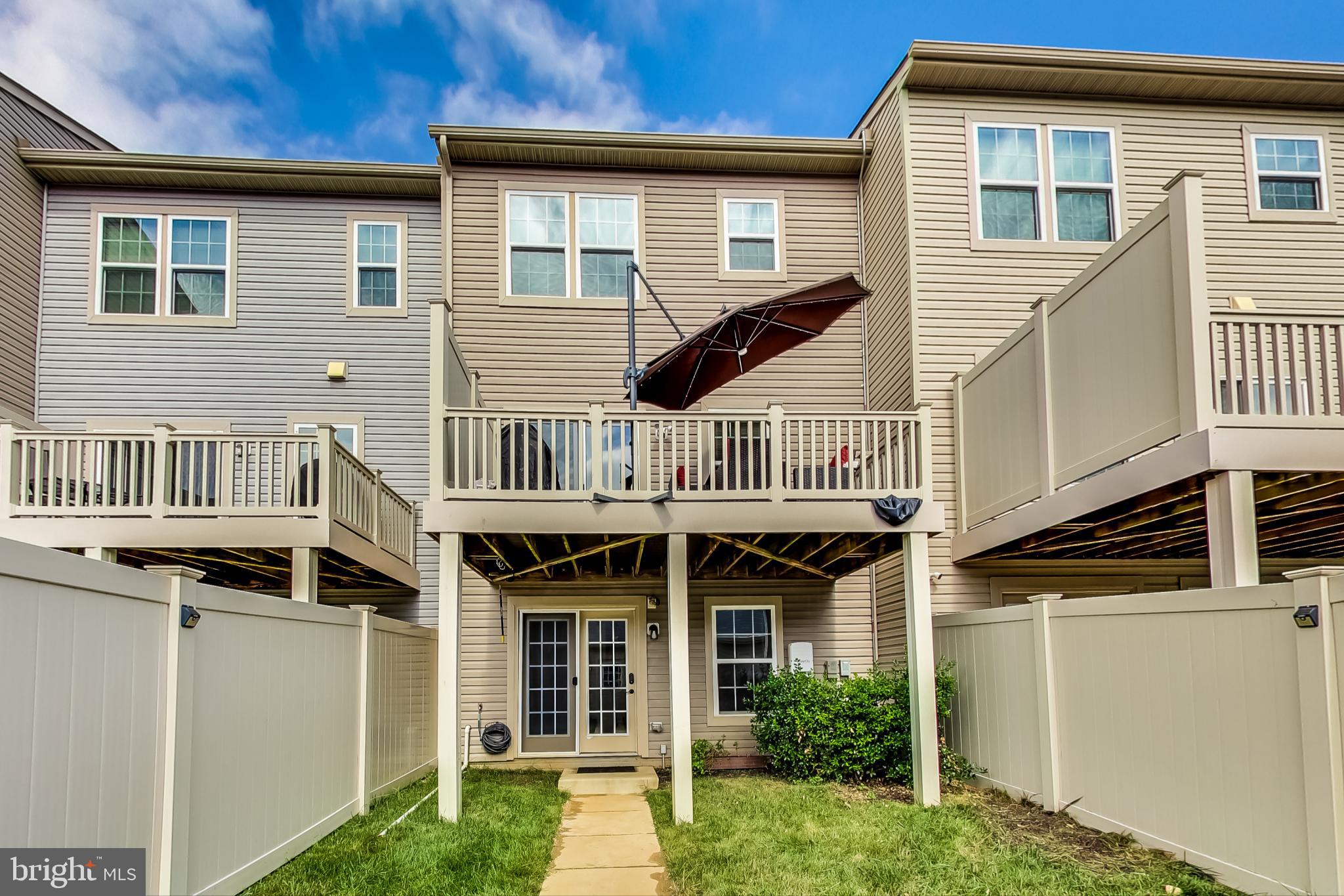 FIELDSIDE AT ST CHARLES - Residential