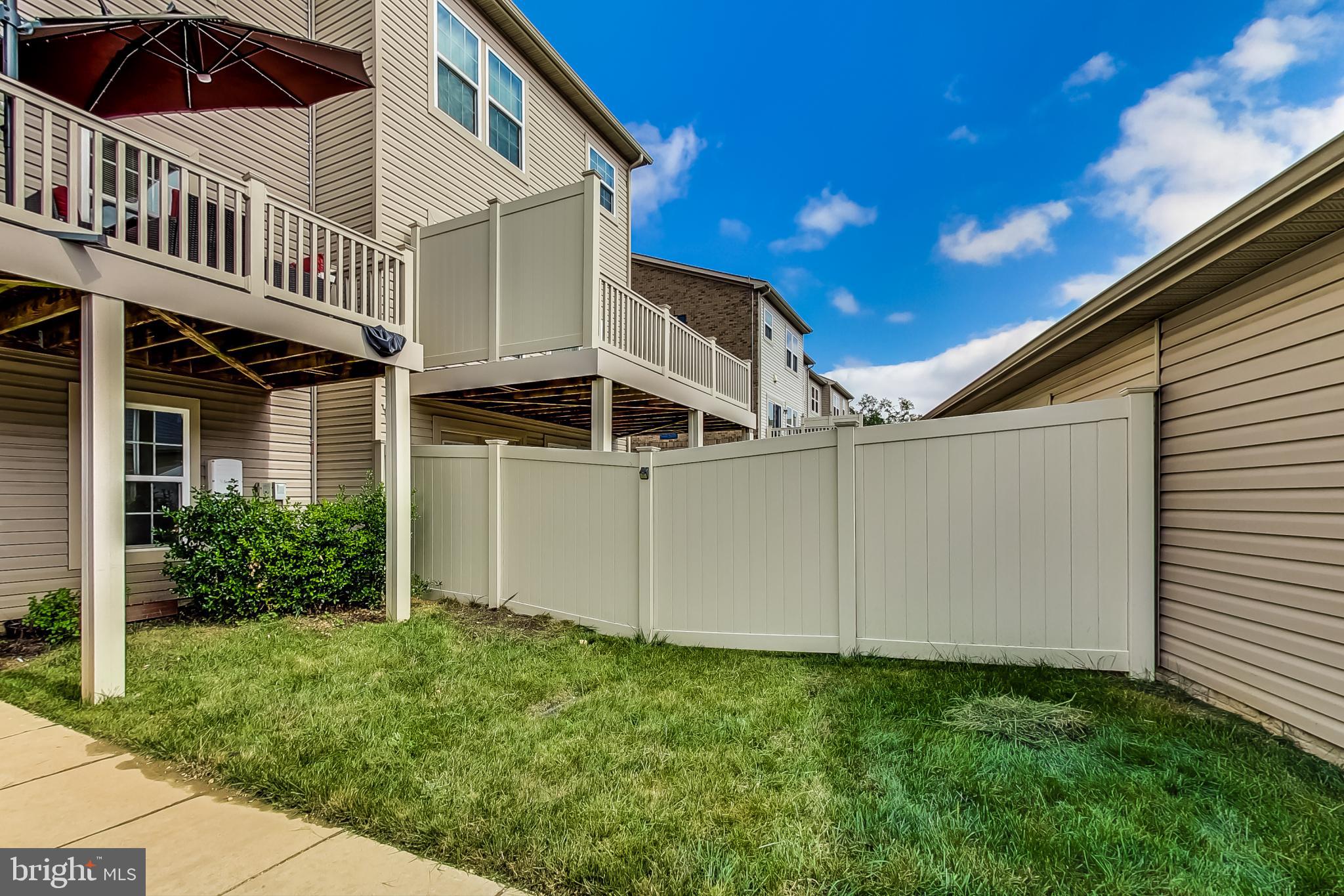 FIELDSIDE AT ST CHARLES - Residential