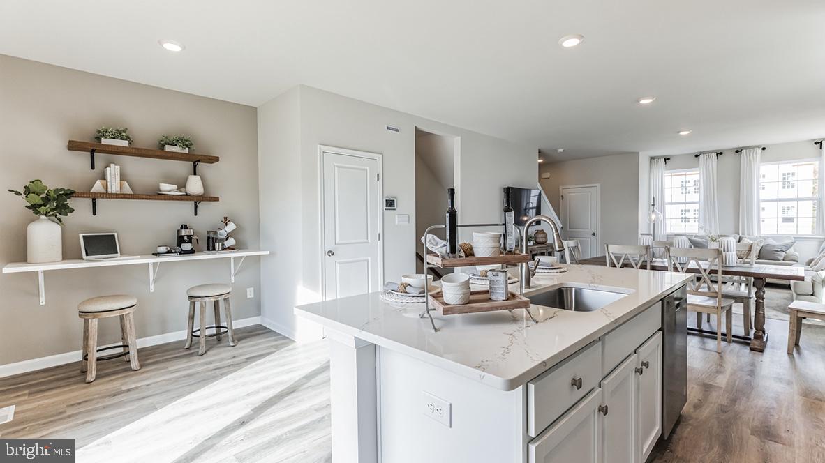 5 BAYBREEZE DRIVE
