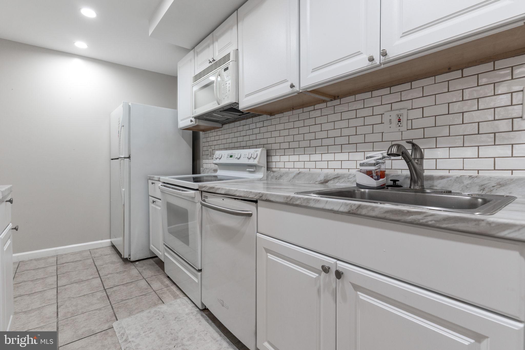 CHERRYDALE - Residential Lease