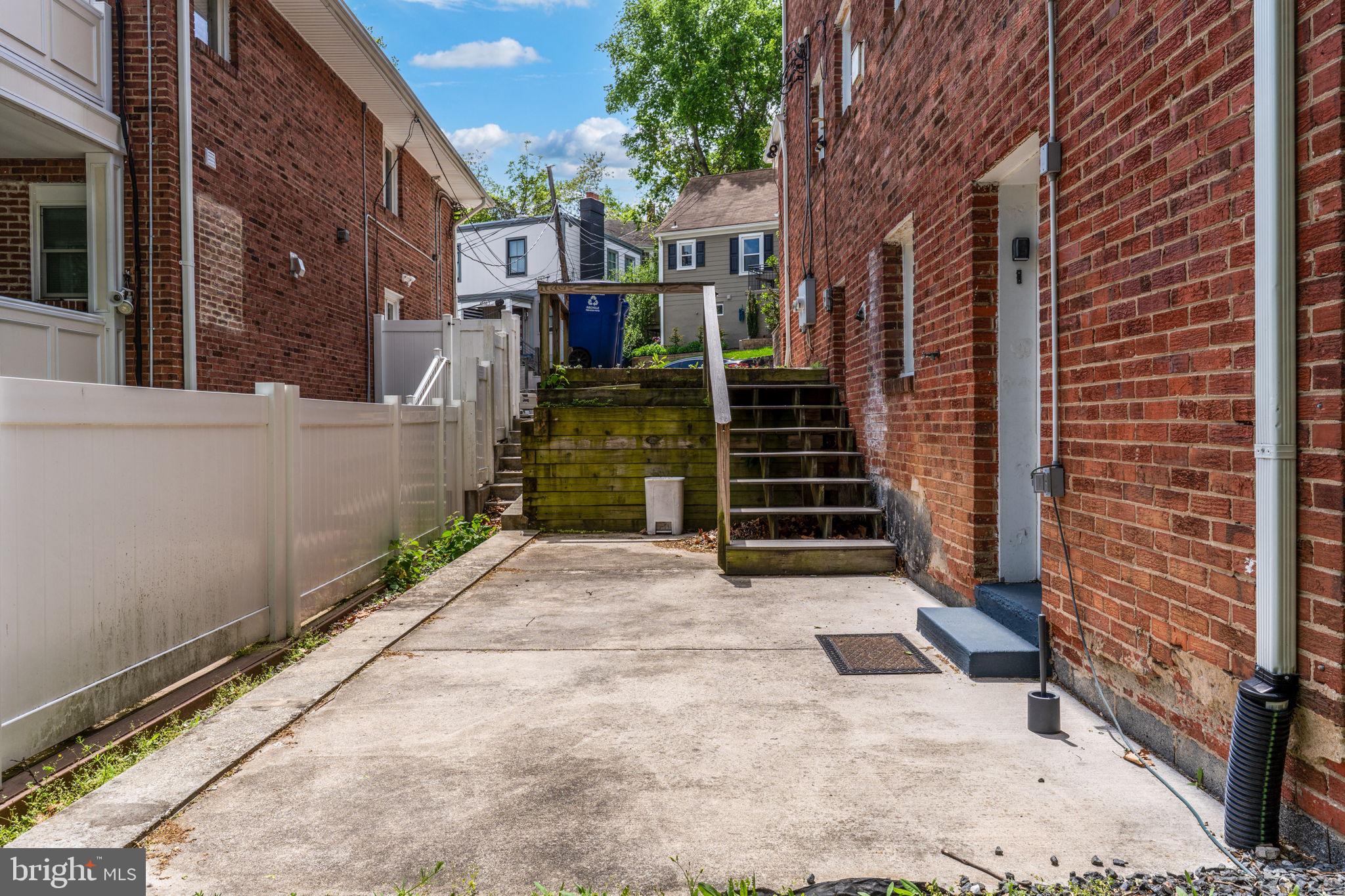 CHERRYDALE - Residential Lease