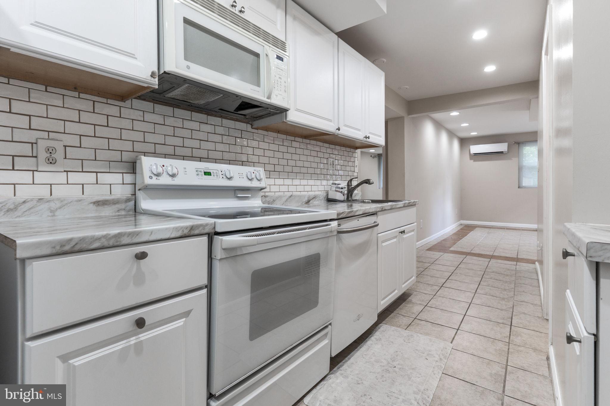 CHERRYDALE - Residential Lease