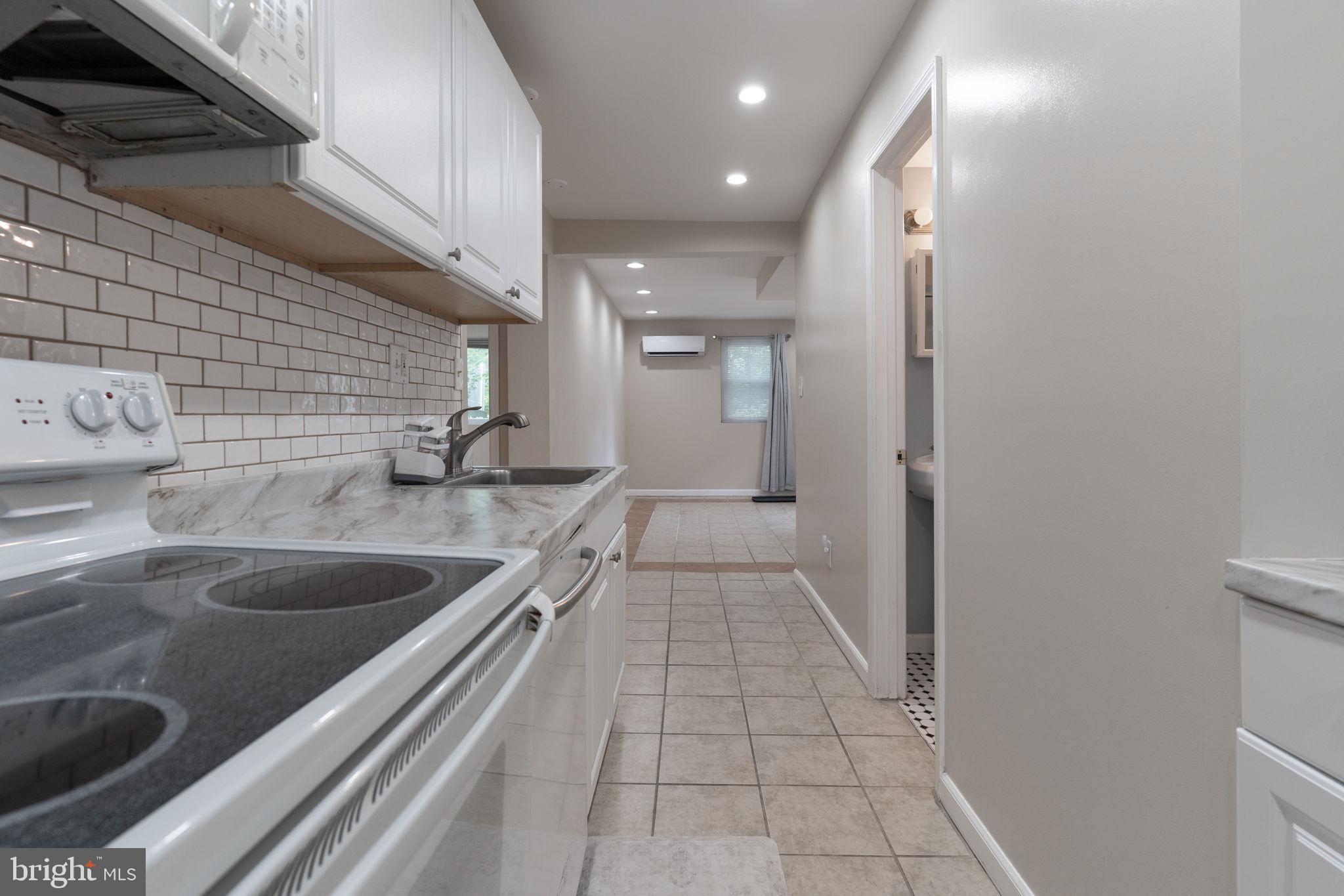 CHERRYDALE - Residential Lease