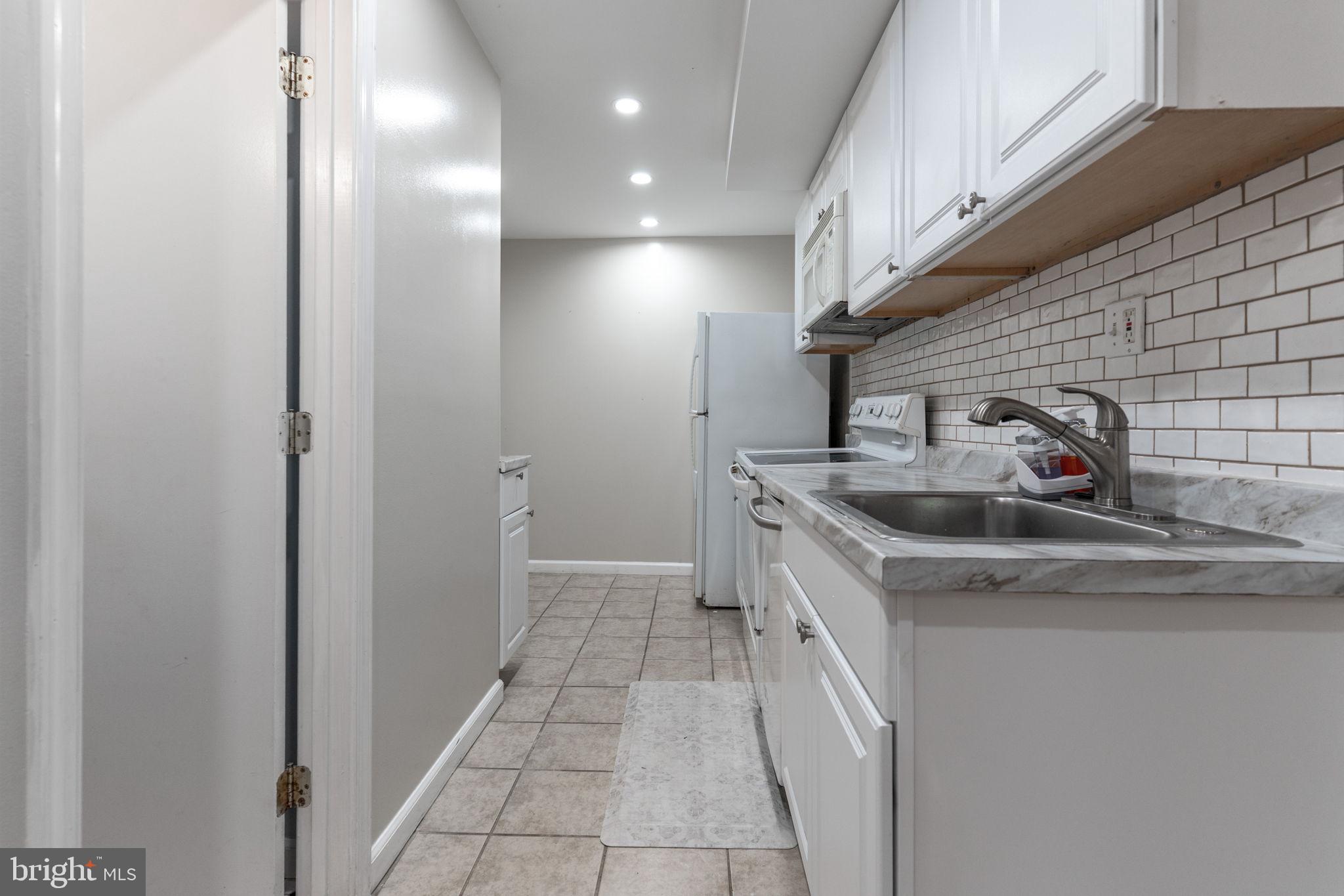 CHERRYDALE - Residential Lease