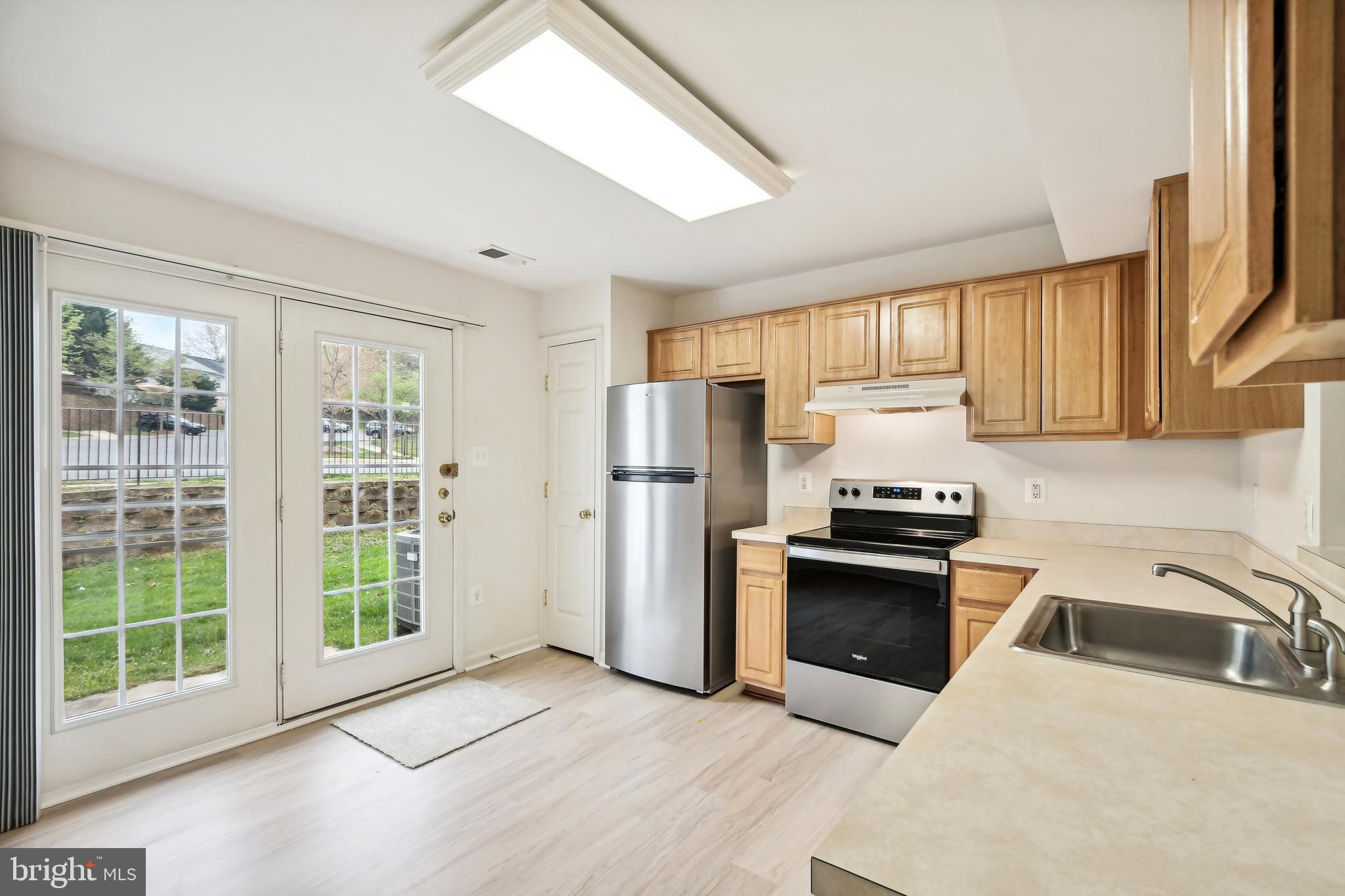 RIVER CREST - Residential Lease