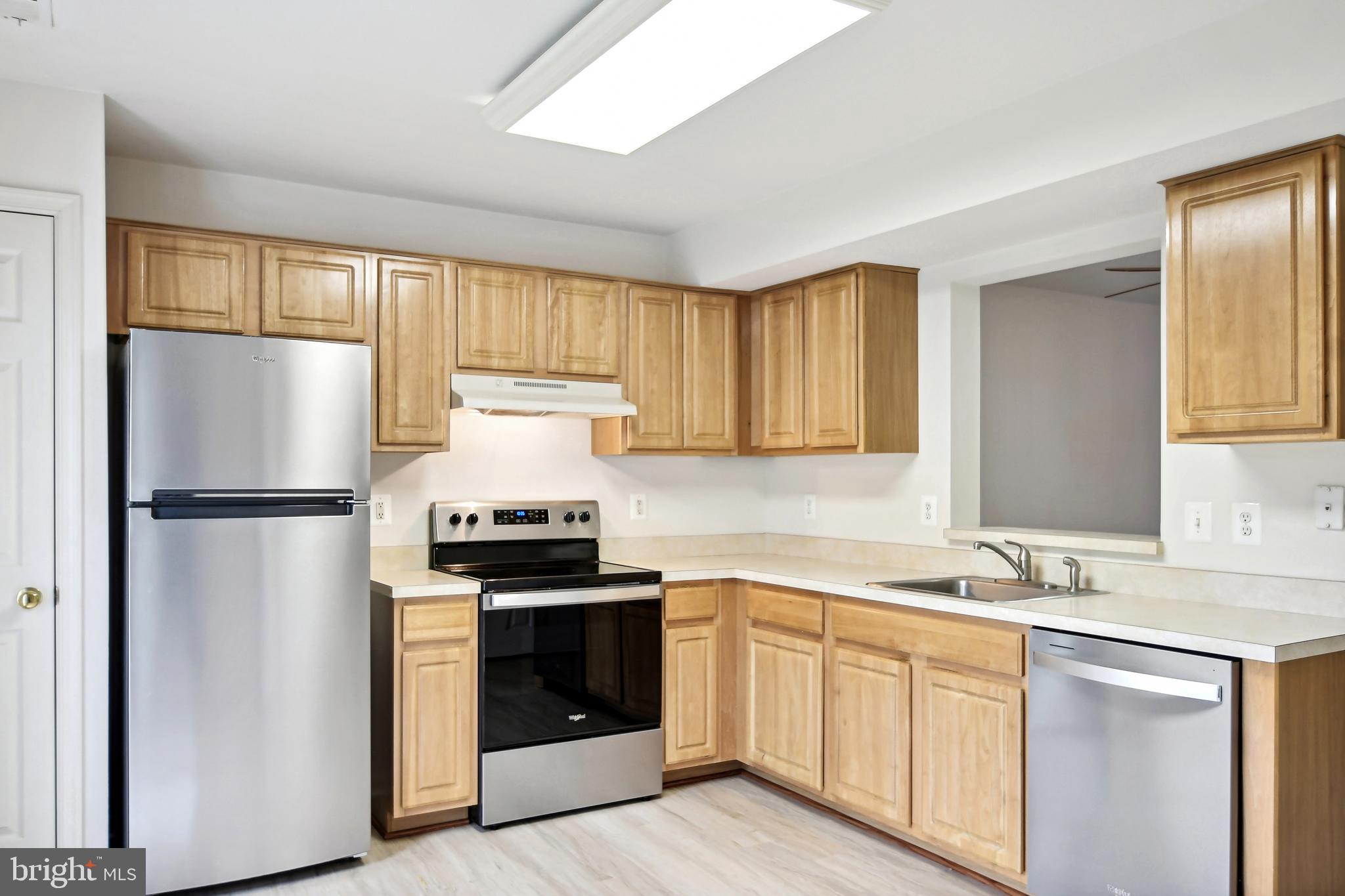 RIVER CREST - Residential Lease