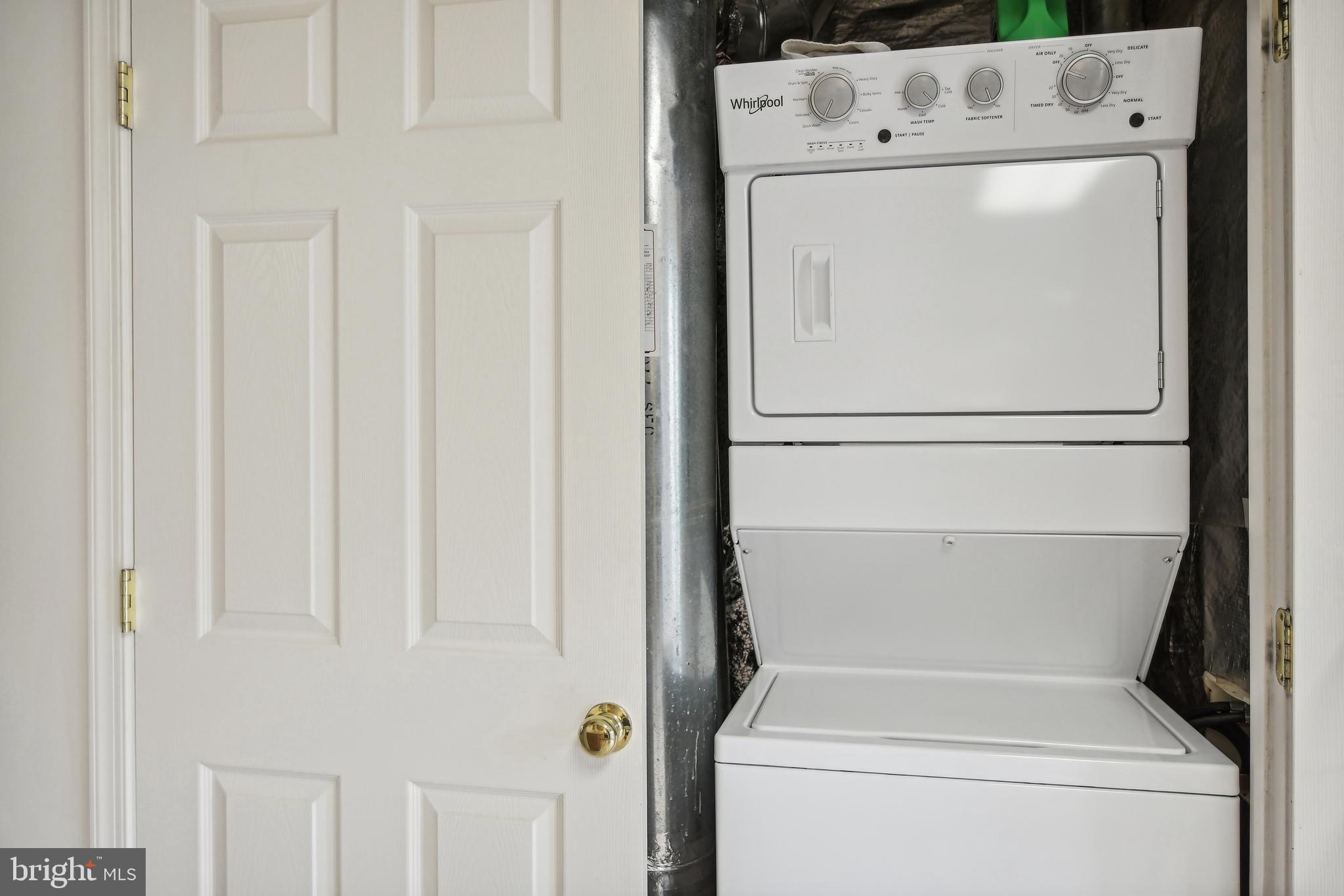 RIVER CREST - Residential Lease