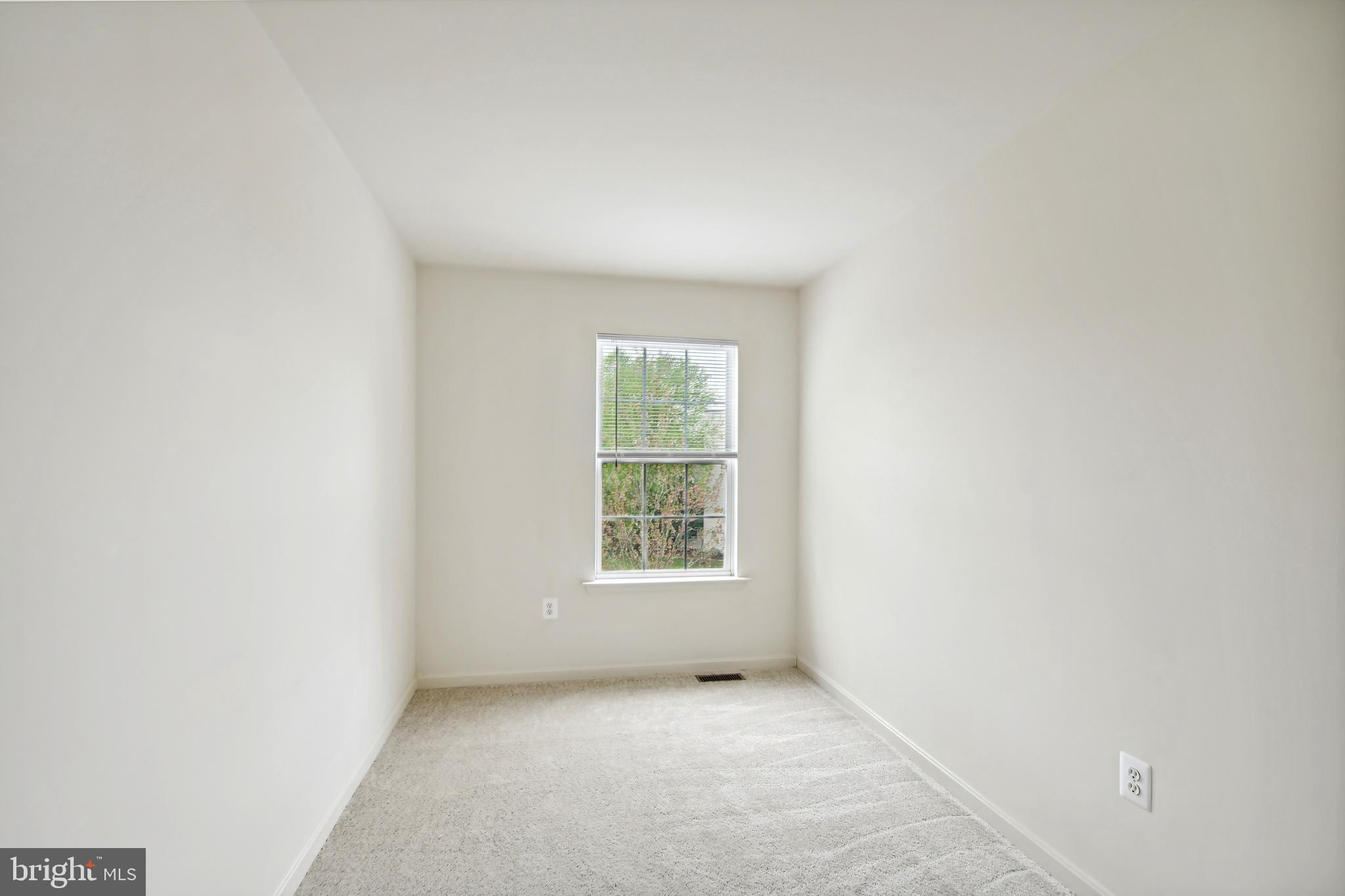 RIVER CREST - Residential Lease