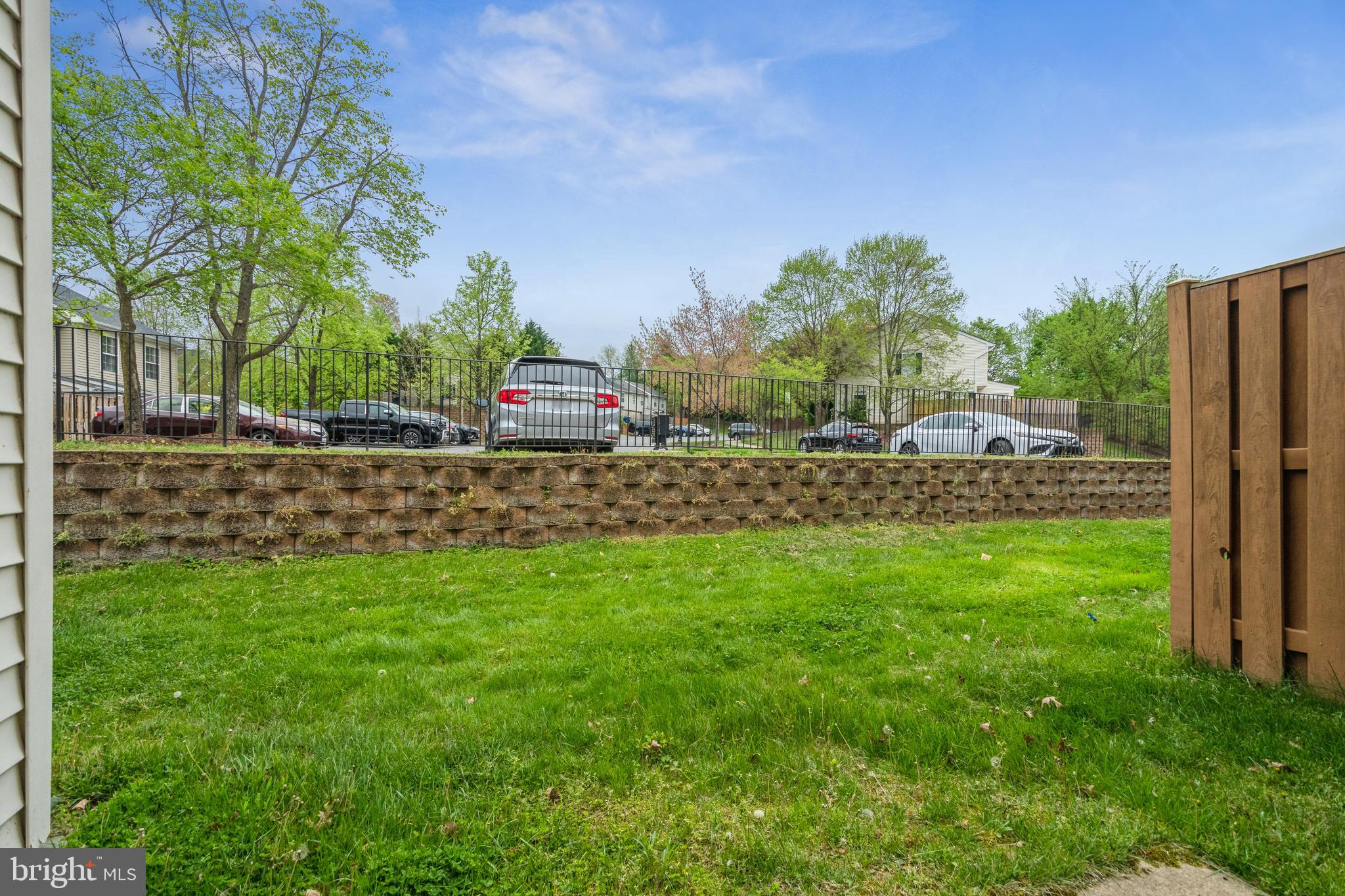 RIVER CREST - Residential Lease