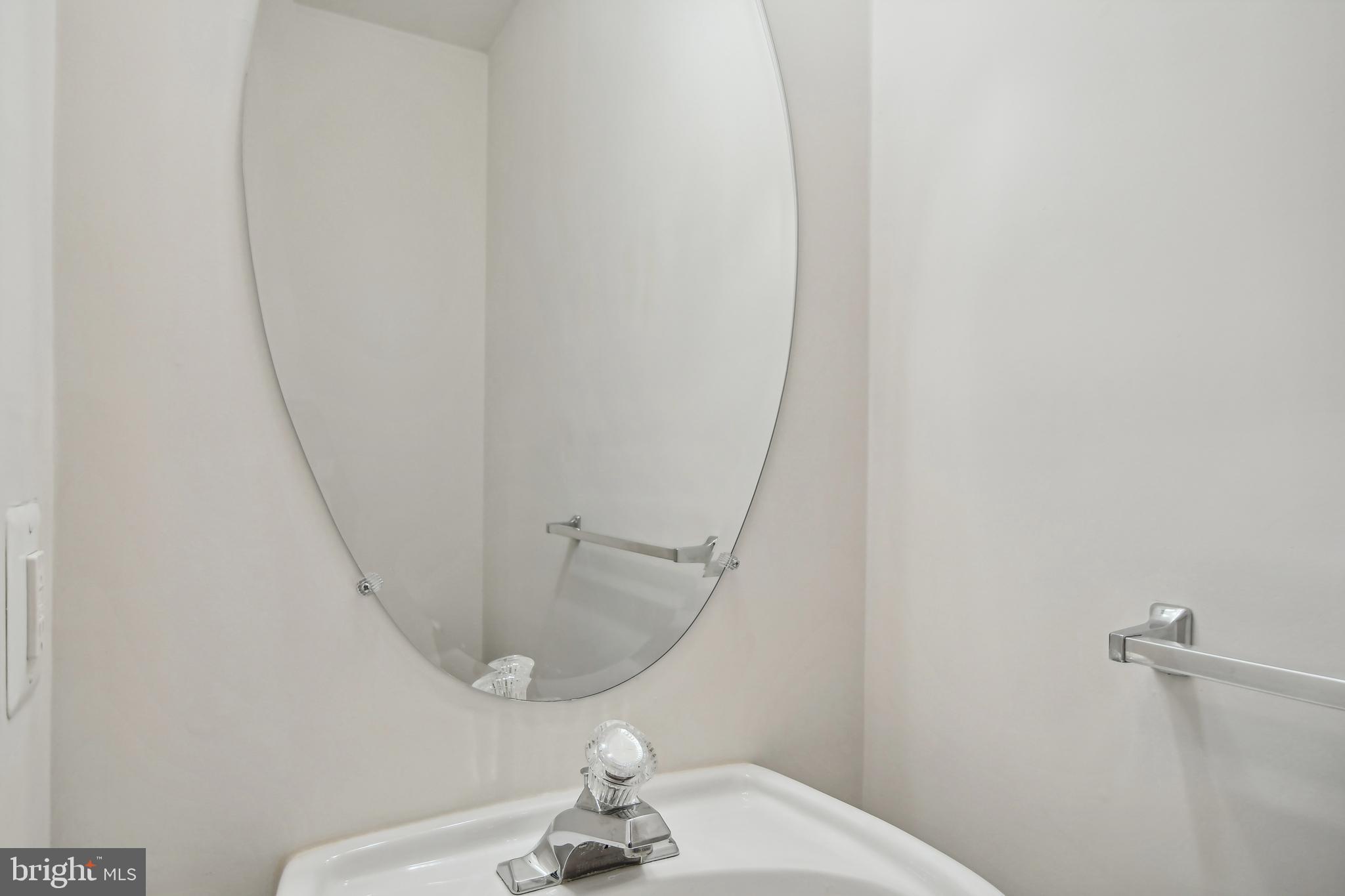 RIVER CREST - Residential Lease