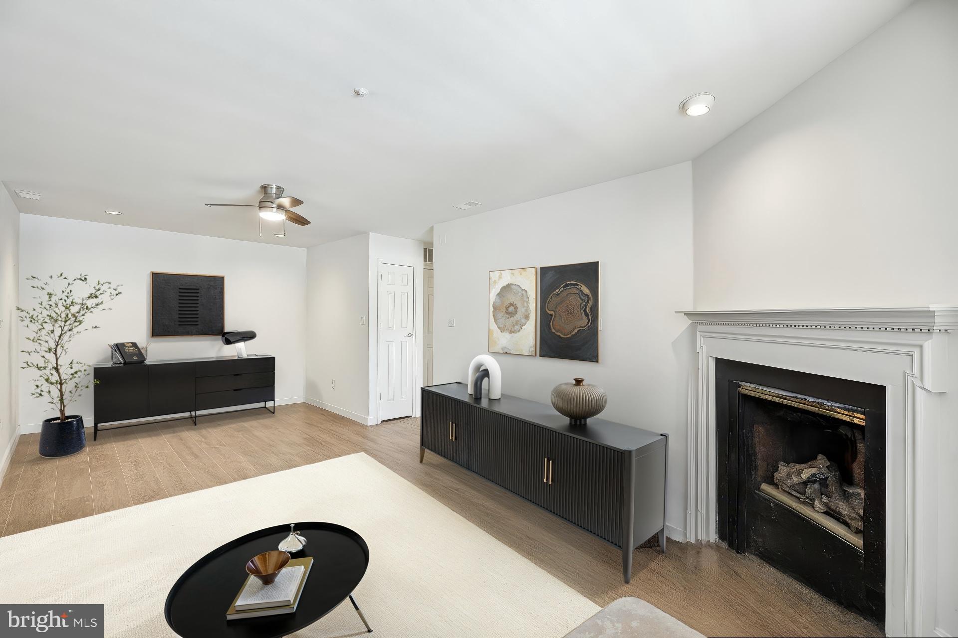 405 PLUMBRIDGE COURT 204