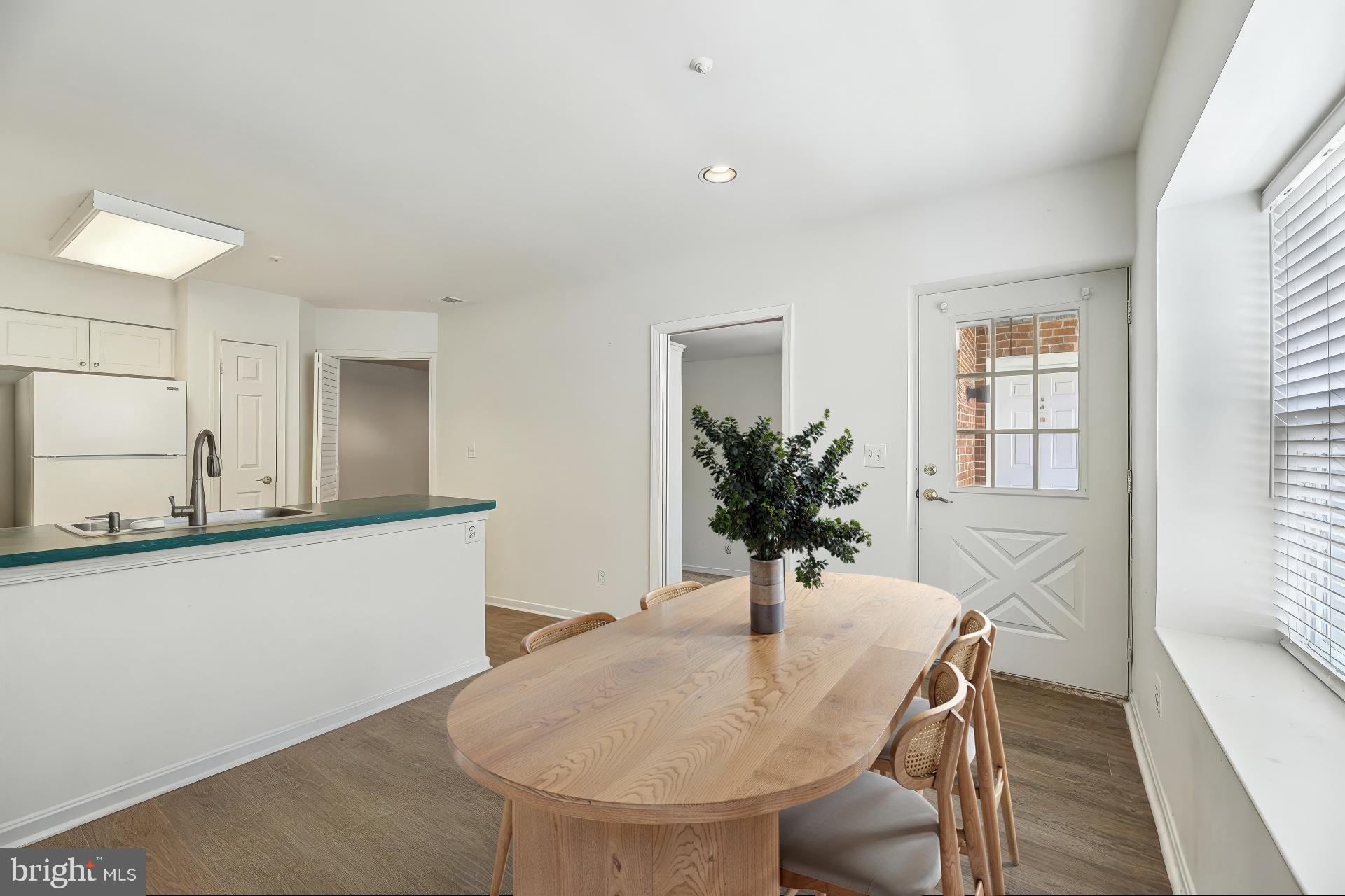 405 PLUMBRIDGE COURT 204