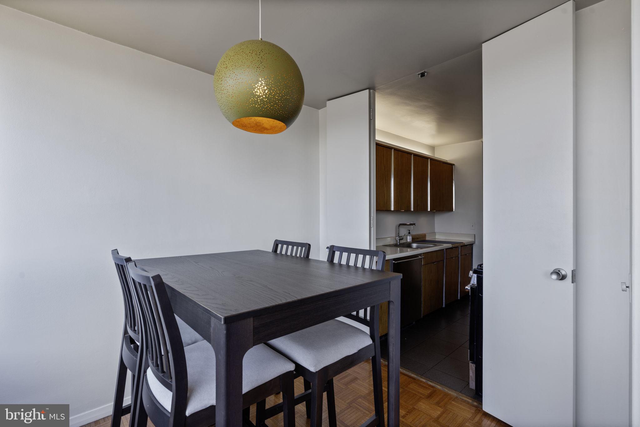 CHARLES VILLAGE - Residential