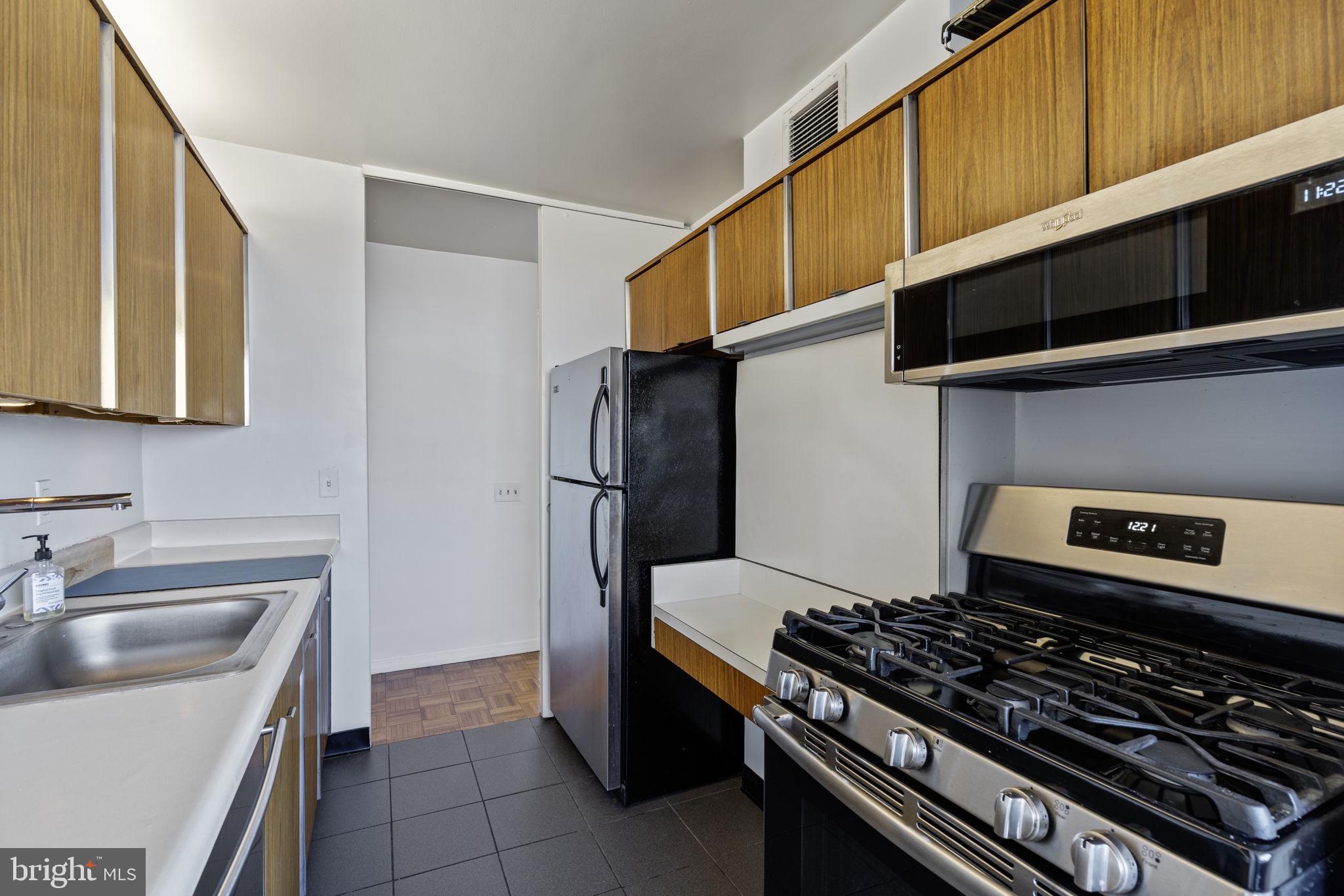 CHARLES VILLAGE - Residential