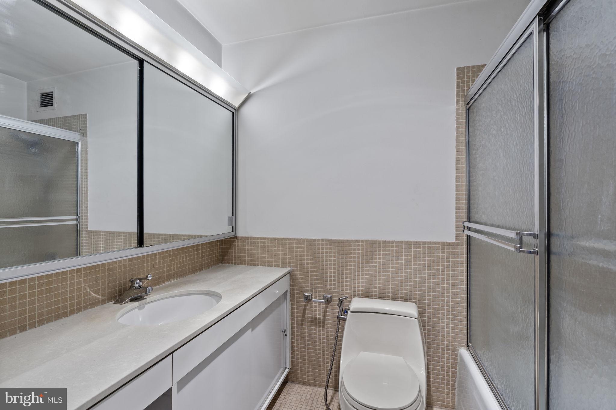 CHARLES VILLAGE - Residential