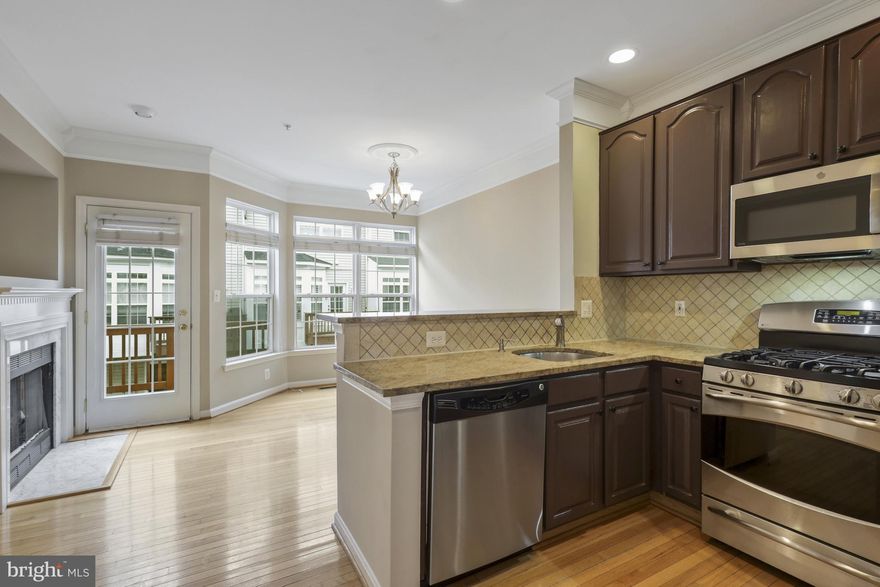 Rental available immediately in award winning Cameron Station community! This Jackson townhome features 4 beds, 2.5 baths, spacious floorplan over 4 floors and tandem parking for 2 cars in the English basement. It has easy access to the community fitness center and swimming pool 1 block away.
Enjoy a light-filled open floor plan, upgraded kitchen with Stainless Steel appliances and granite counters. Hardwood floors on the main level, plush carpets in the bedrooms, and a family room with gas fireplace and deck. The primary suite occupies a full floor, while the top floor has 2 bedrooms sharing a bathroom. Extra space in the lower level den can serve as a 4th bedroom or flex space. Pets case by case.
Located close to Old Town Alexandria and Brenman Park, this home offers convenience and luxury!