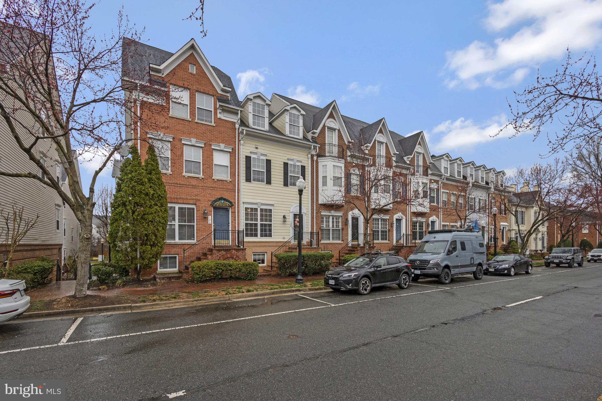 CAMERON STATION - Residential Lease