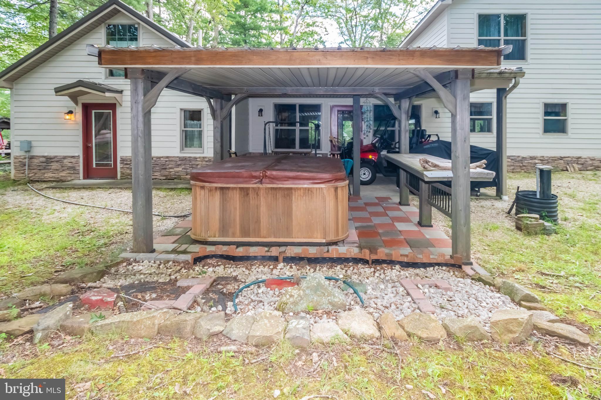 WHITE OAK - Residential