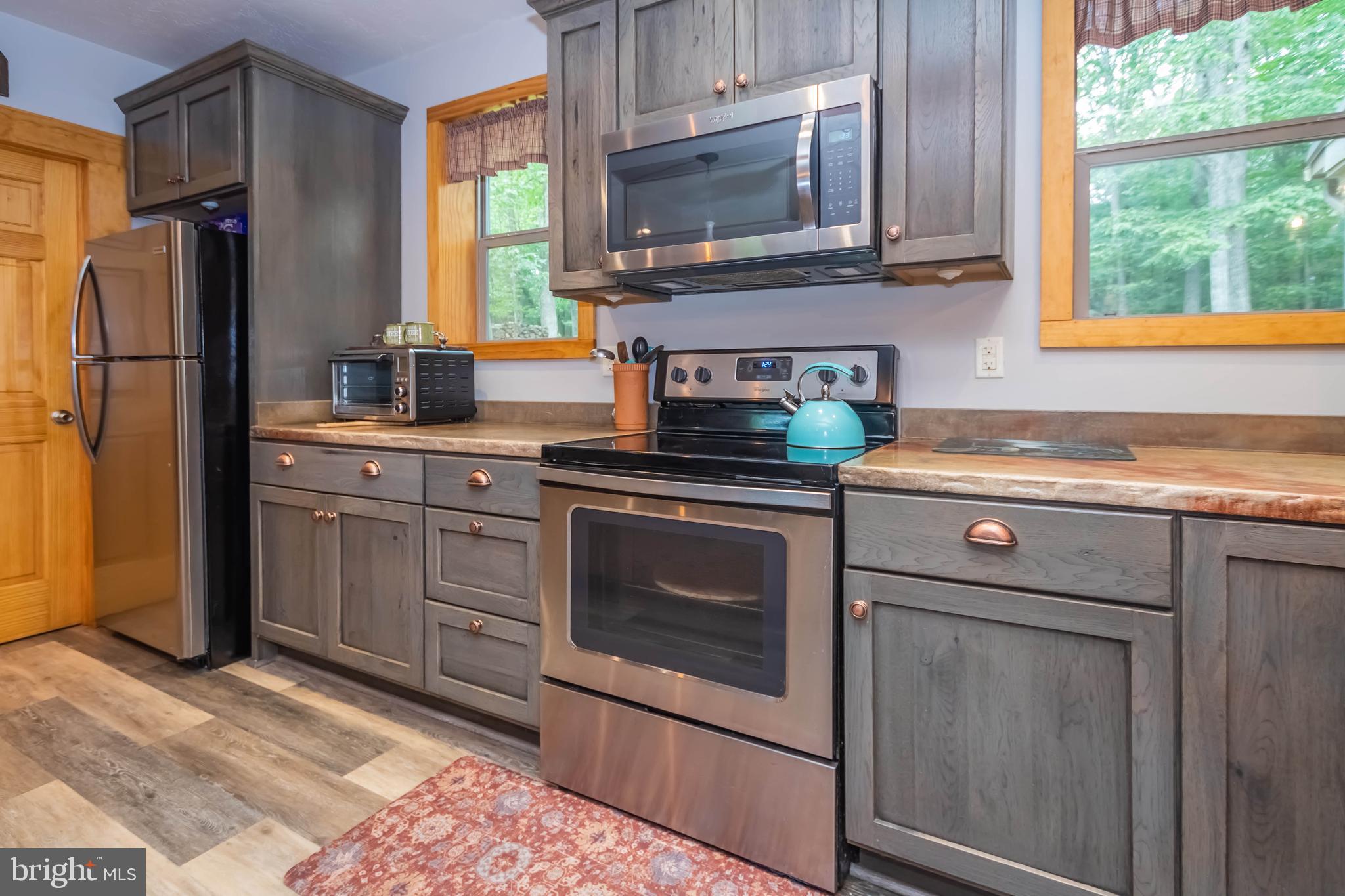 WHITE OAK - Residential