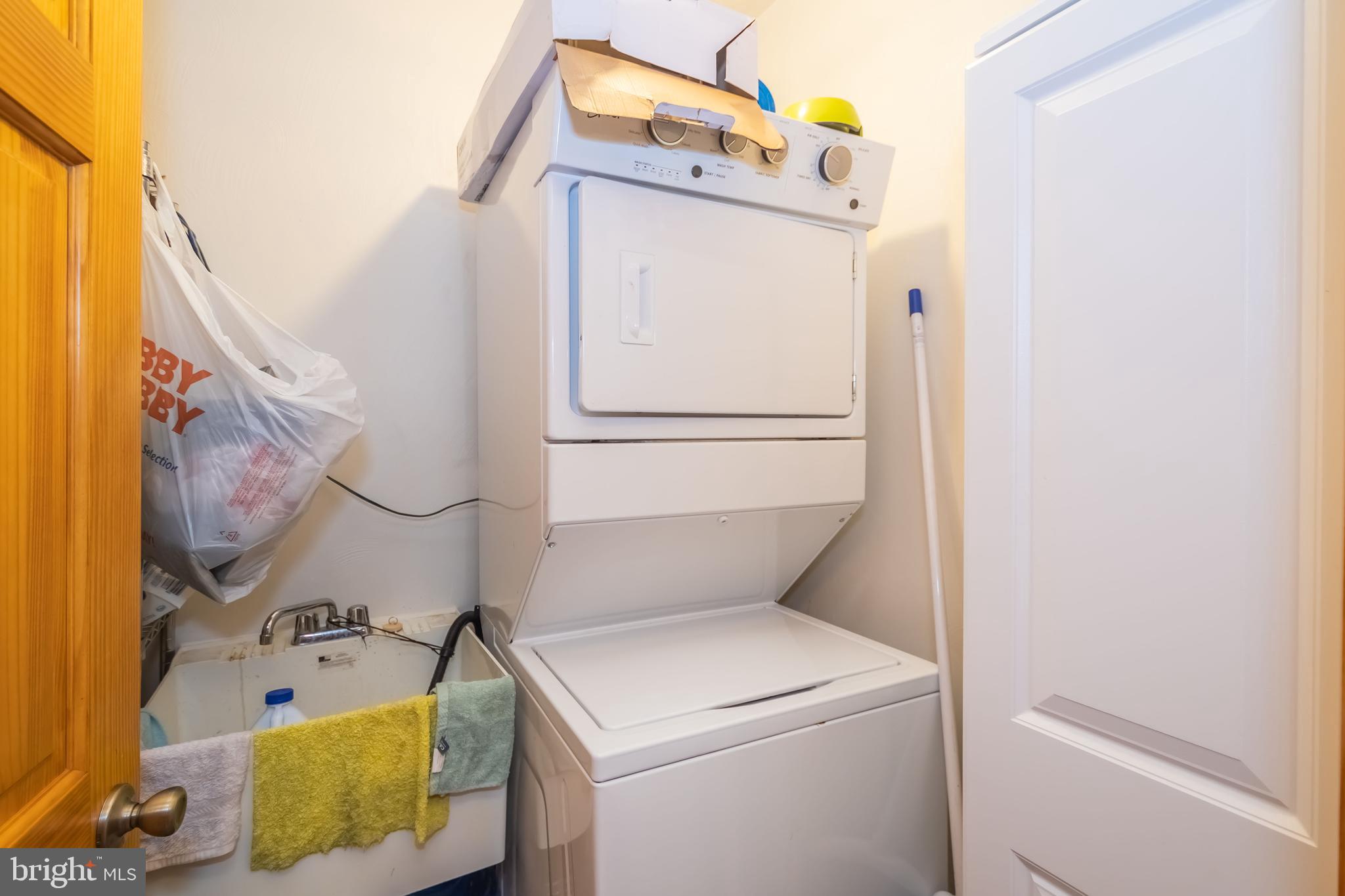 WHITE OAK - Residential