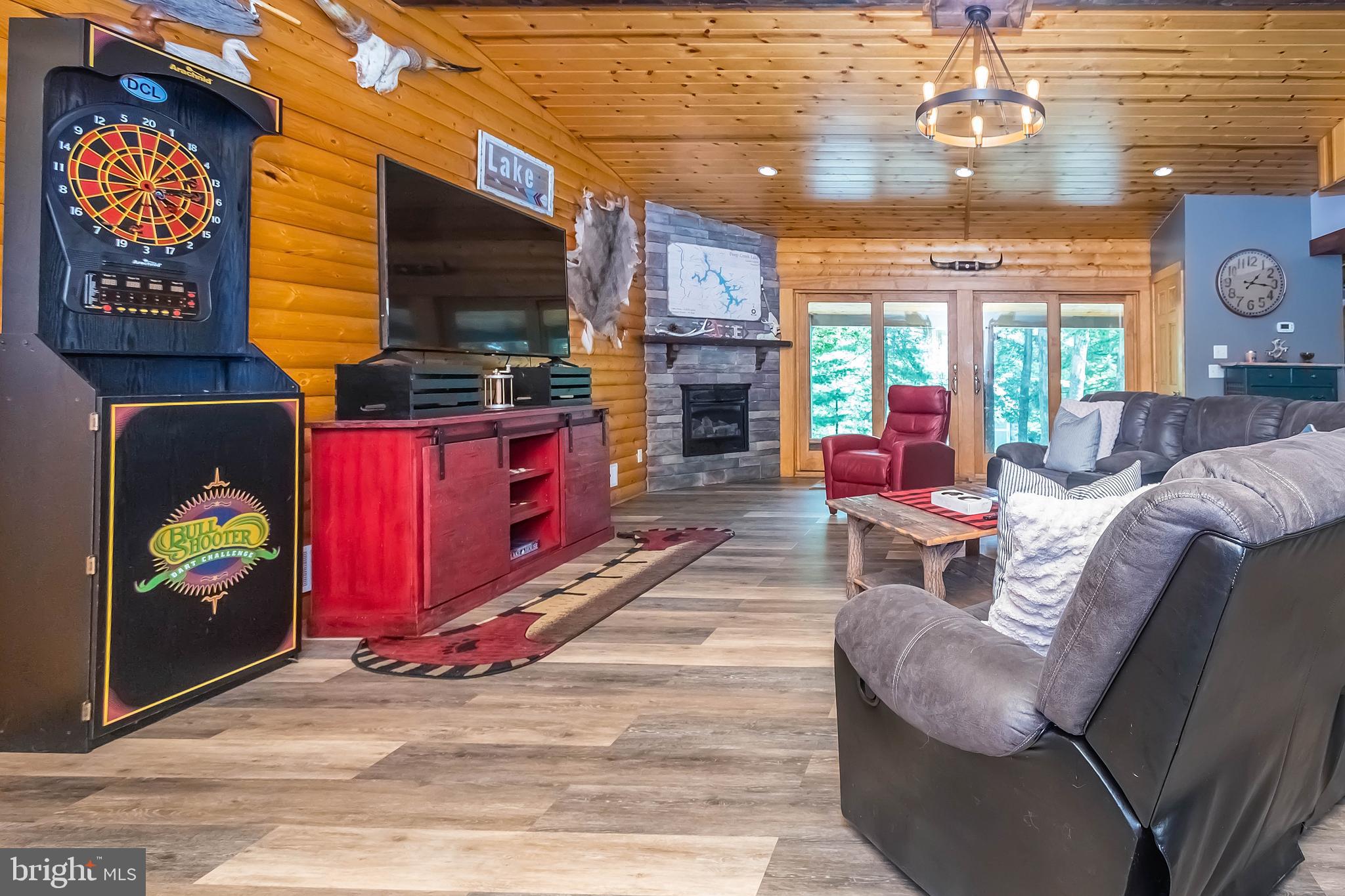 WHITE OAK - Residential