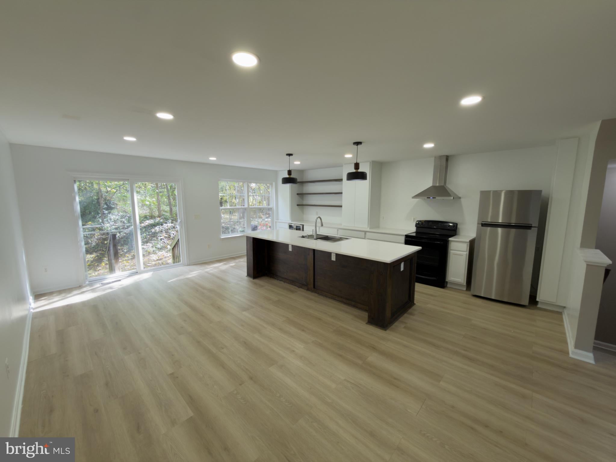 5248 MULBERRY RUN COURT