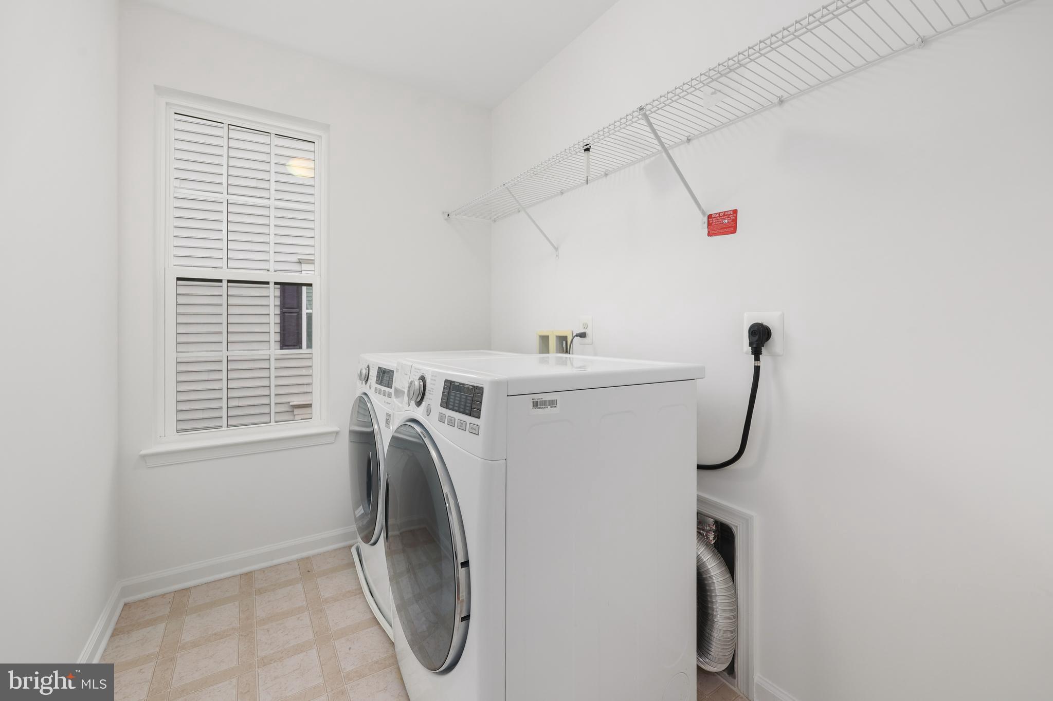 AUTUMN OAKS - Residential