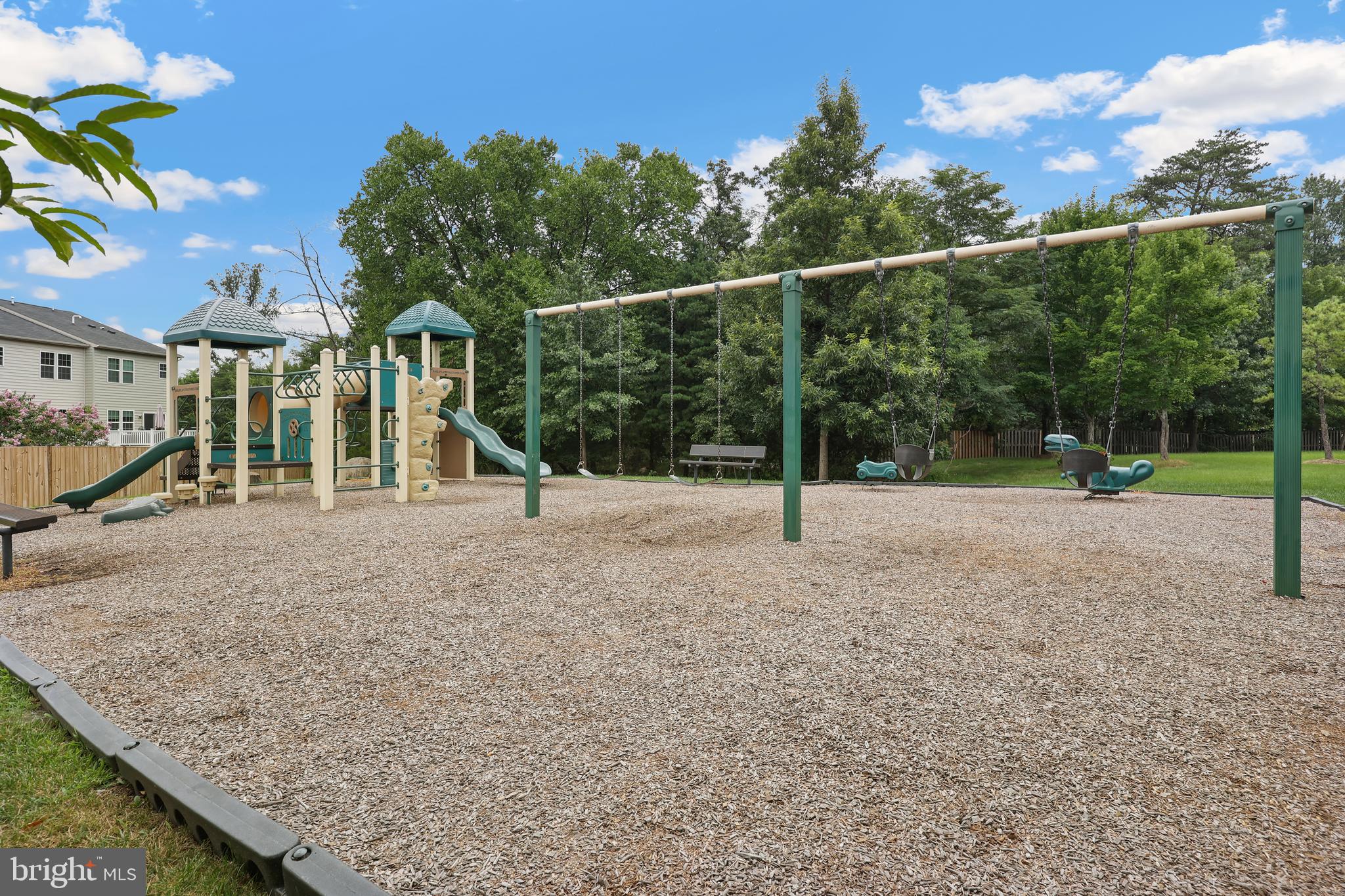 AUTUMN OAKS - Residential