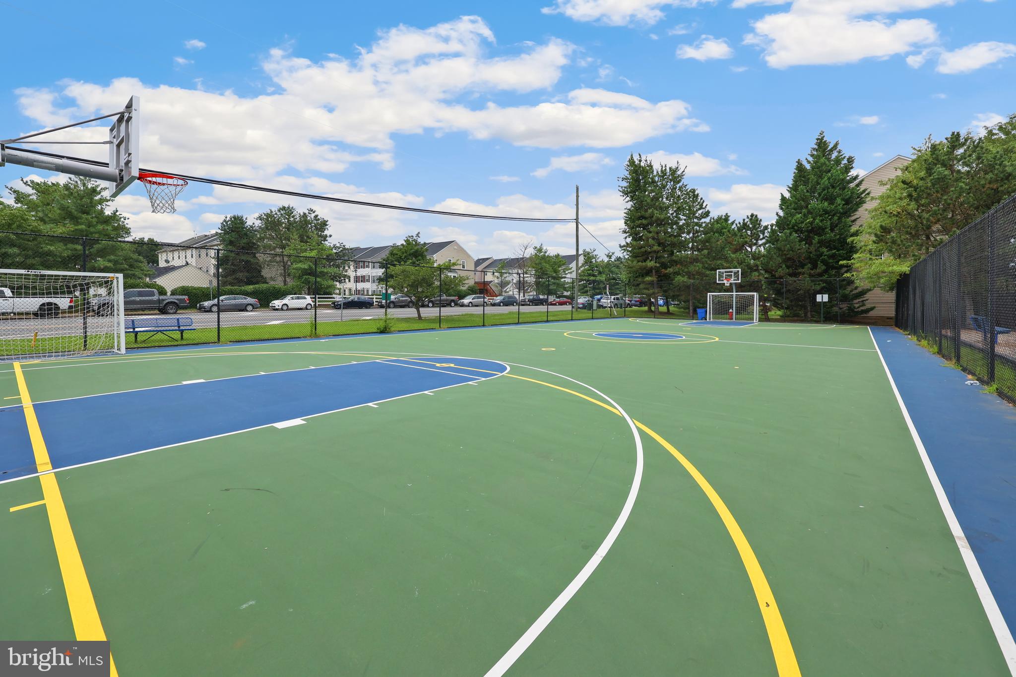 AUTUMN OAKS - Residential