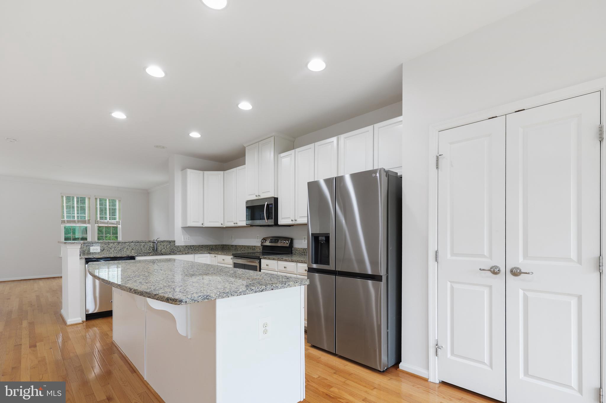 AUTUMN OAKS - Residential