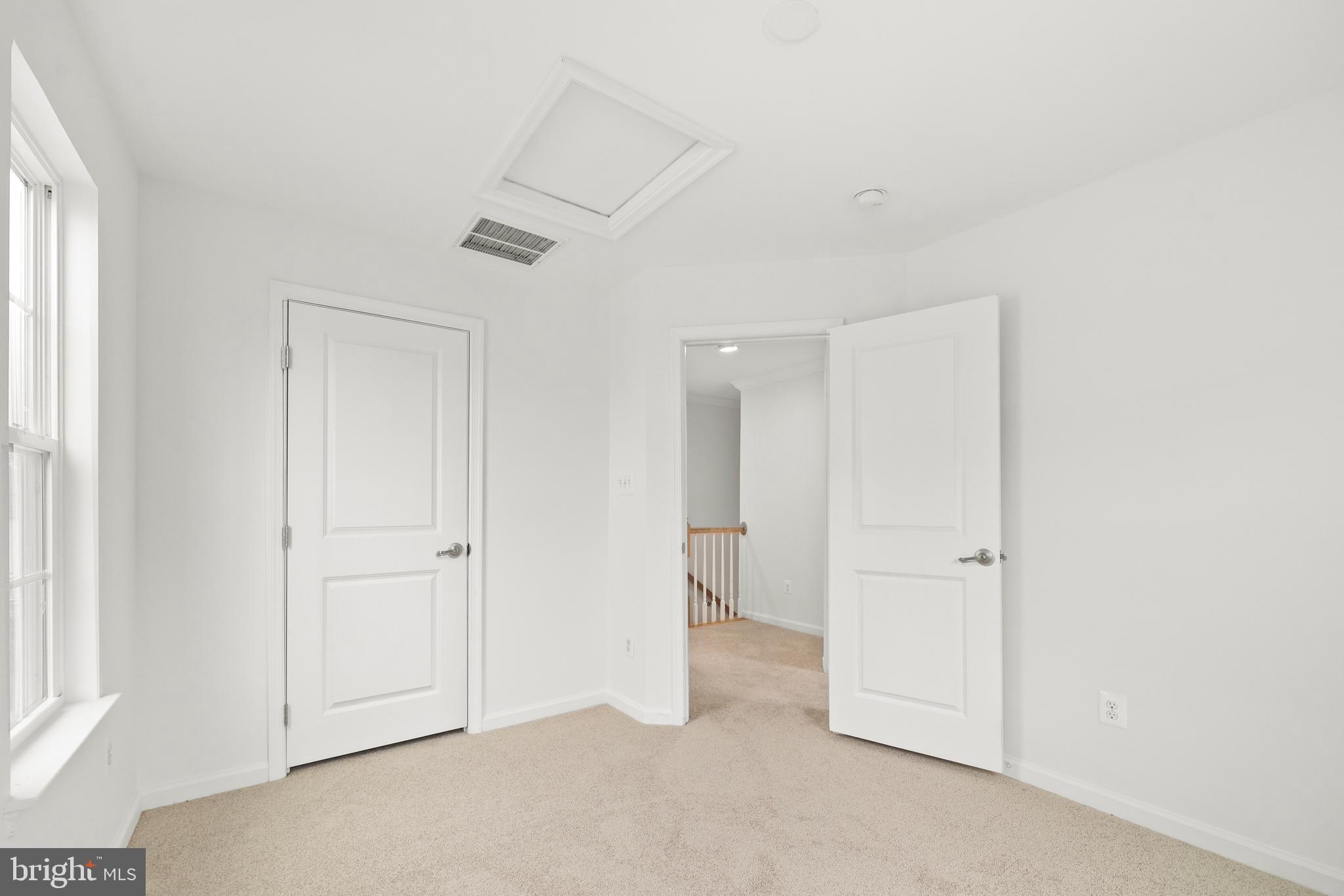 AUTUMN OAKS - Residential