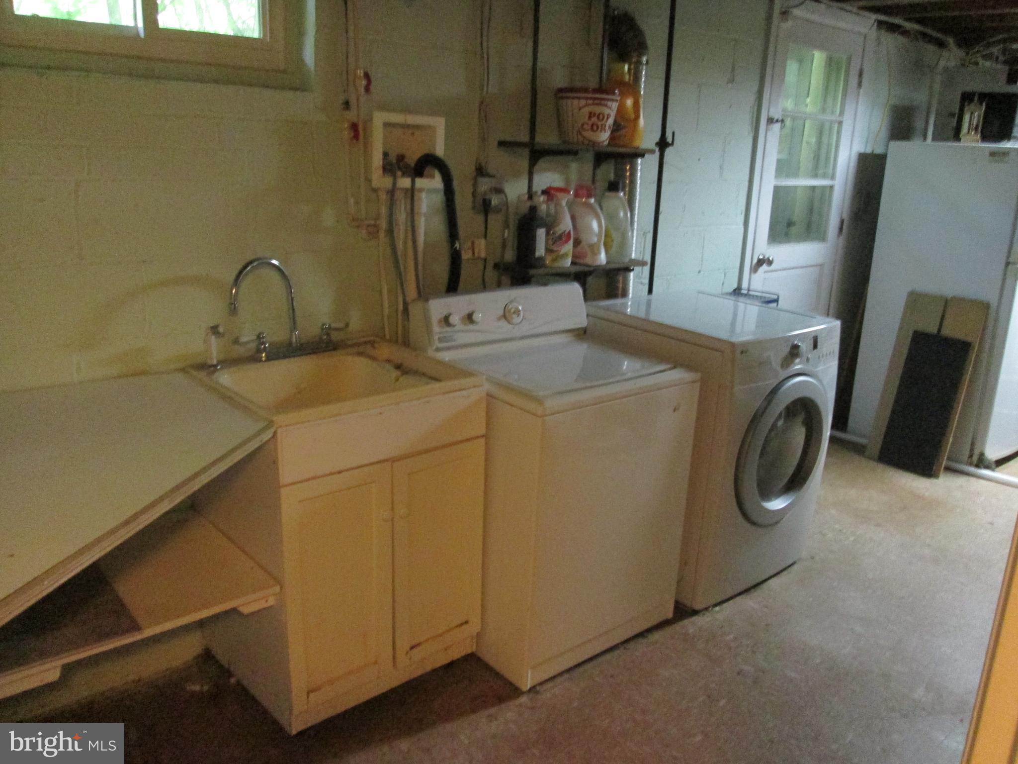 ALLVIEW ESTATES - Residential